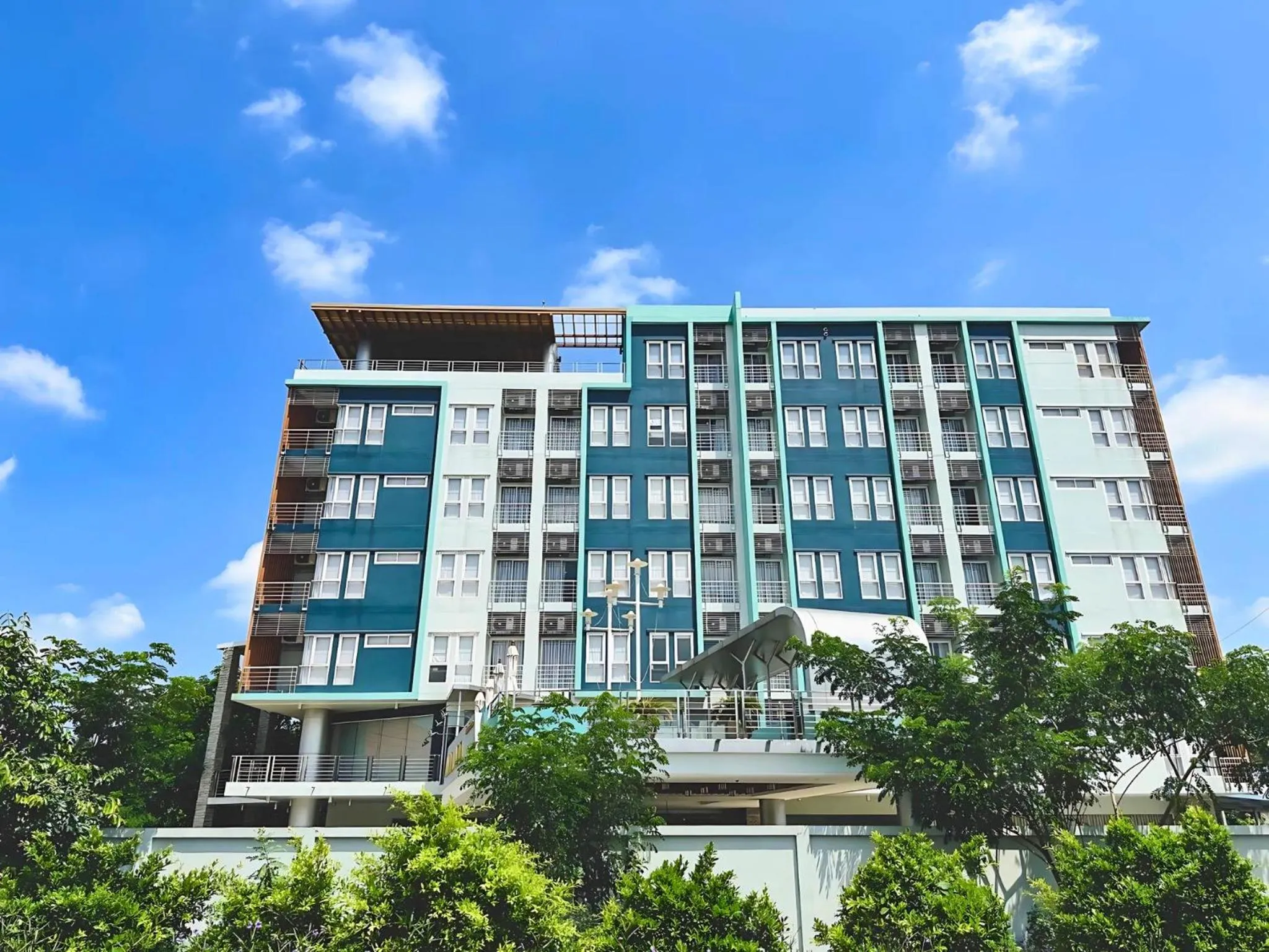 Property building in Anna-Nava Pakkret Hotel