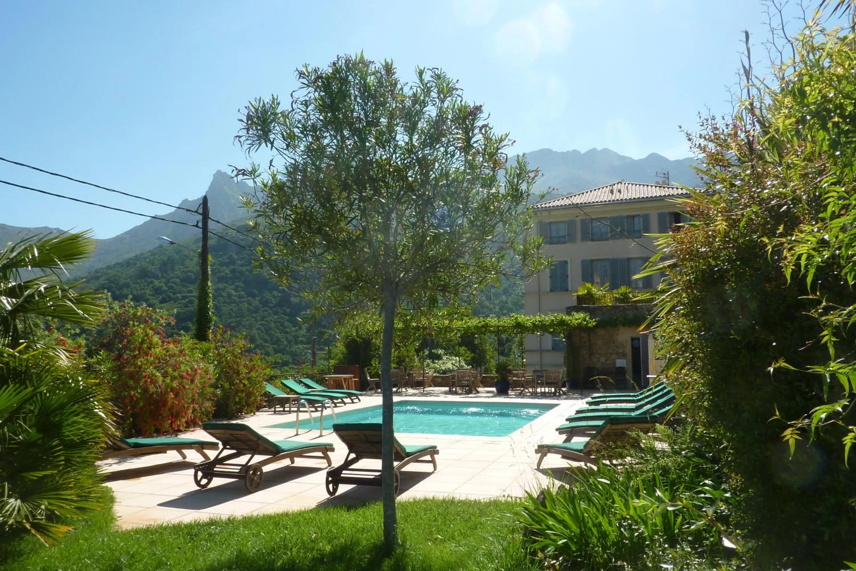 Swimming pool in Mare E Monti - Hôtel de Charme