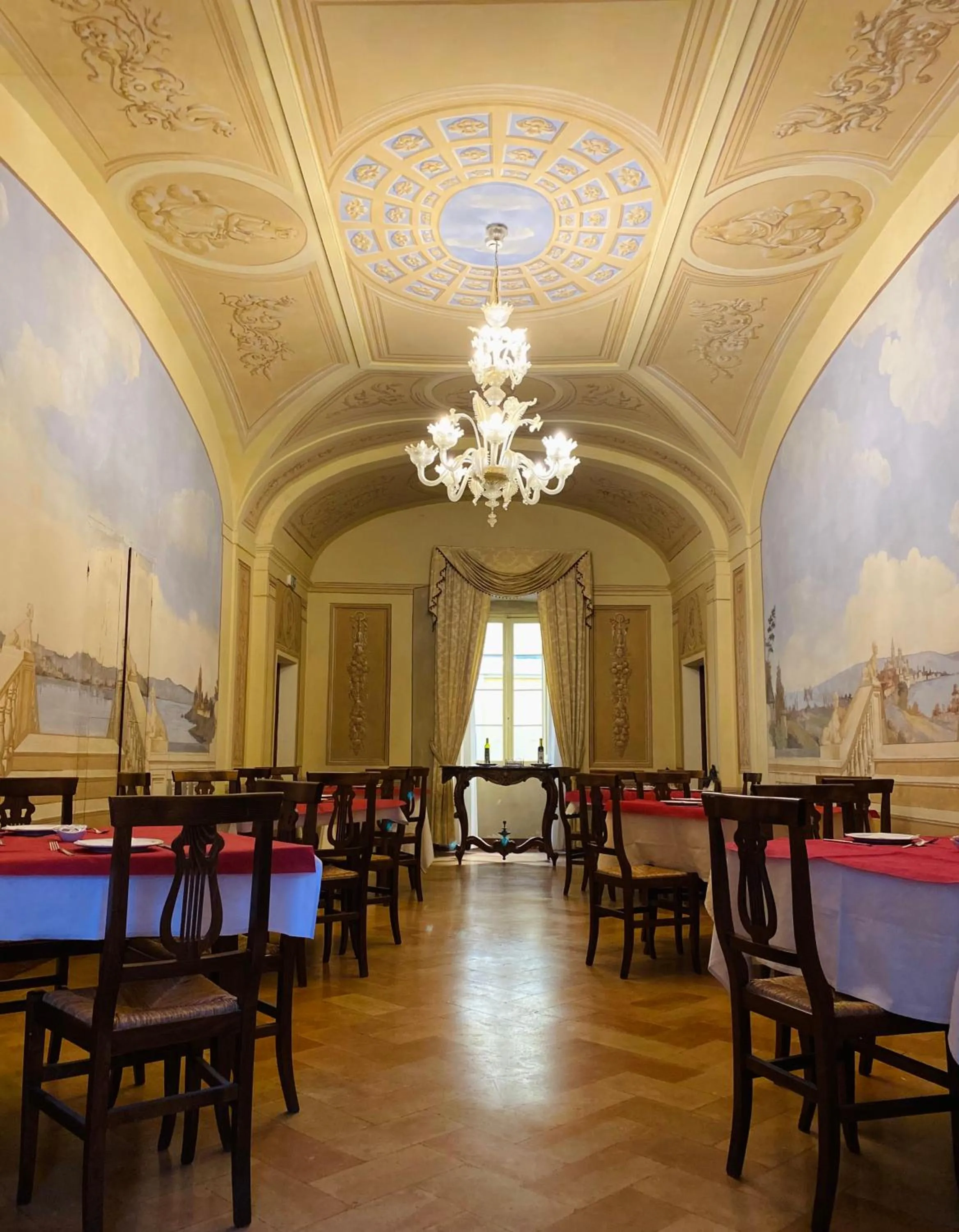 Restaurant/places to eat in Hotel Palazzo Brunamonti