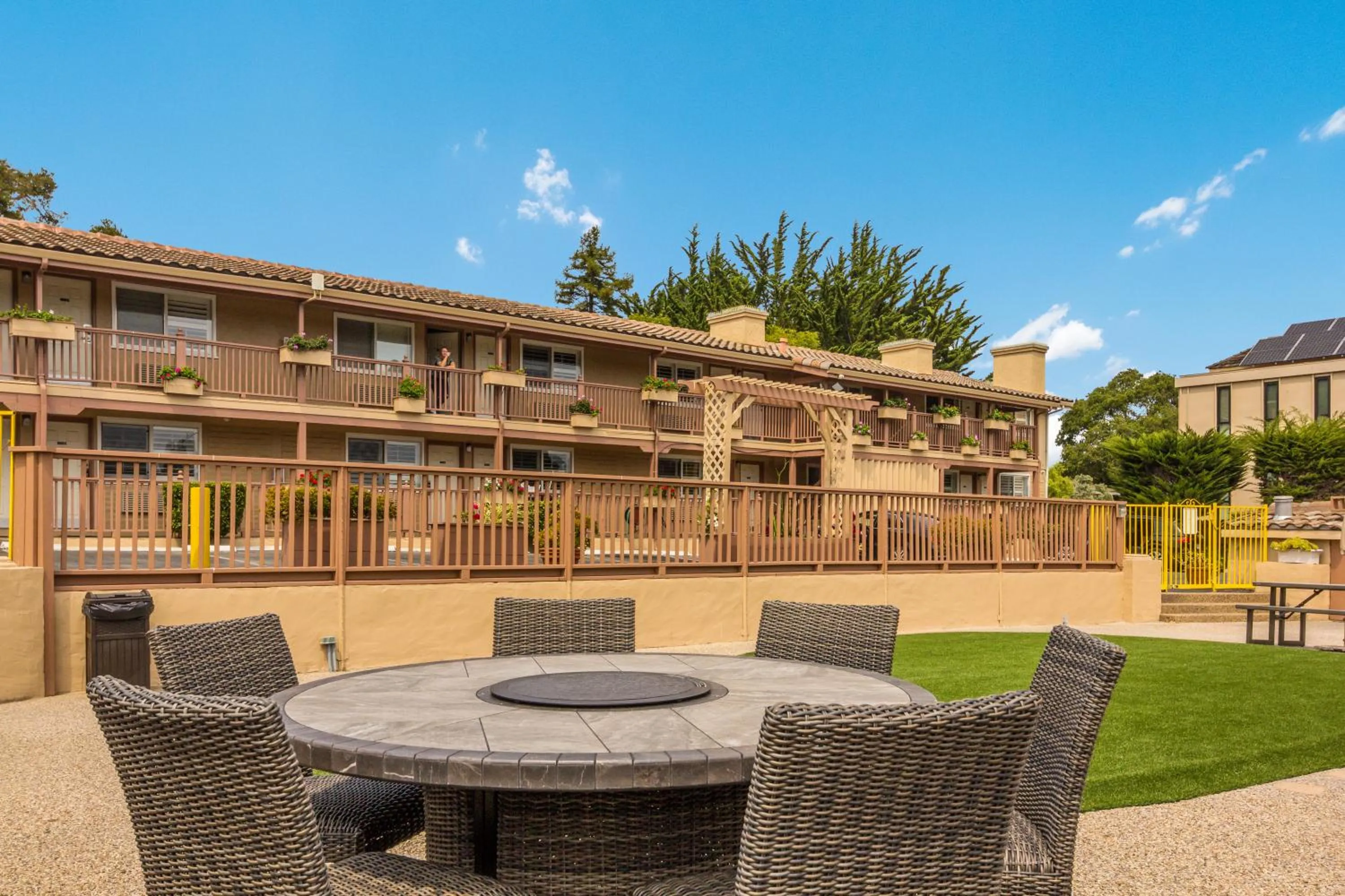 Property building in Carmel Hill Lodge