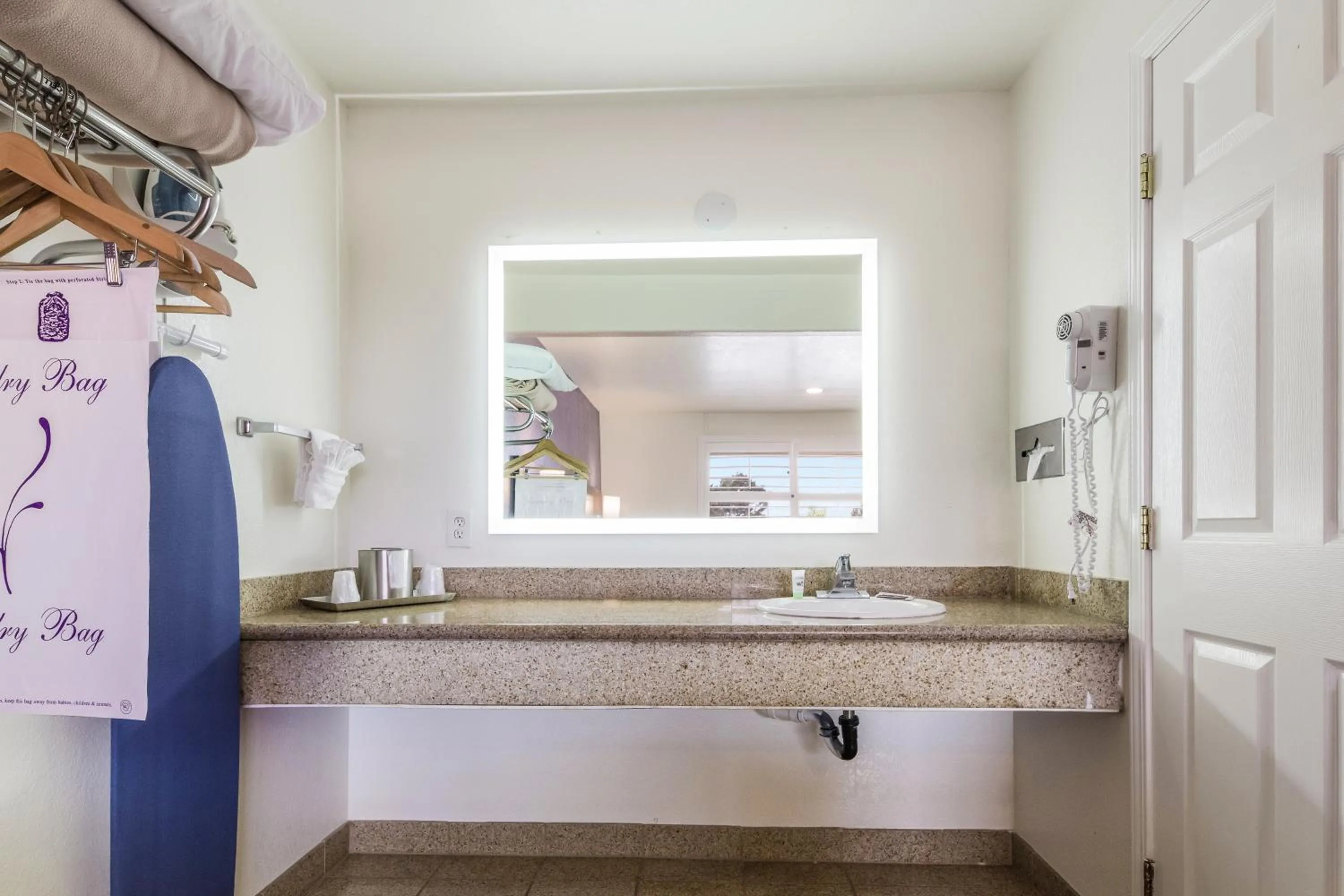 Bathroom in Carmel Hill Lodge