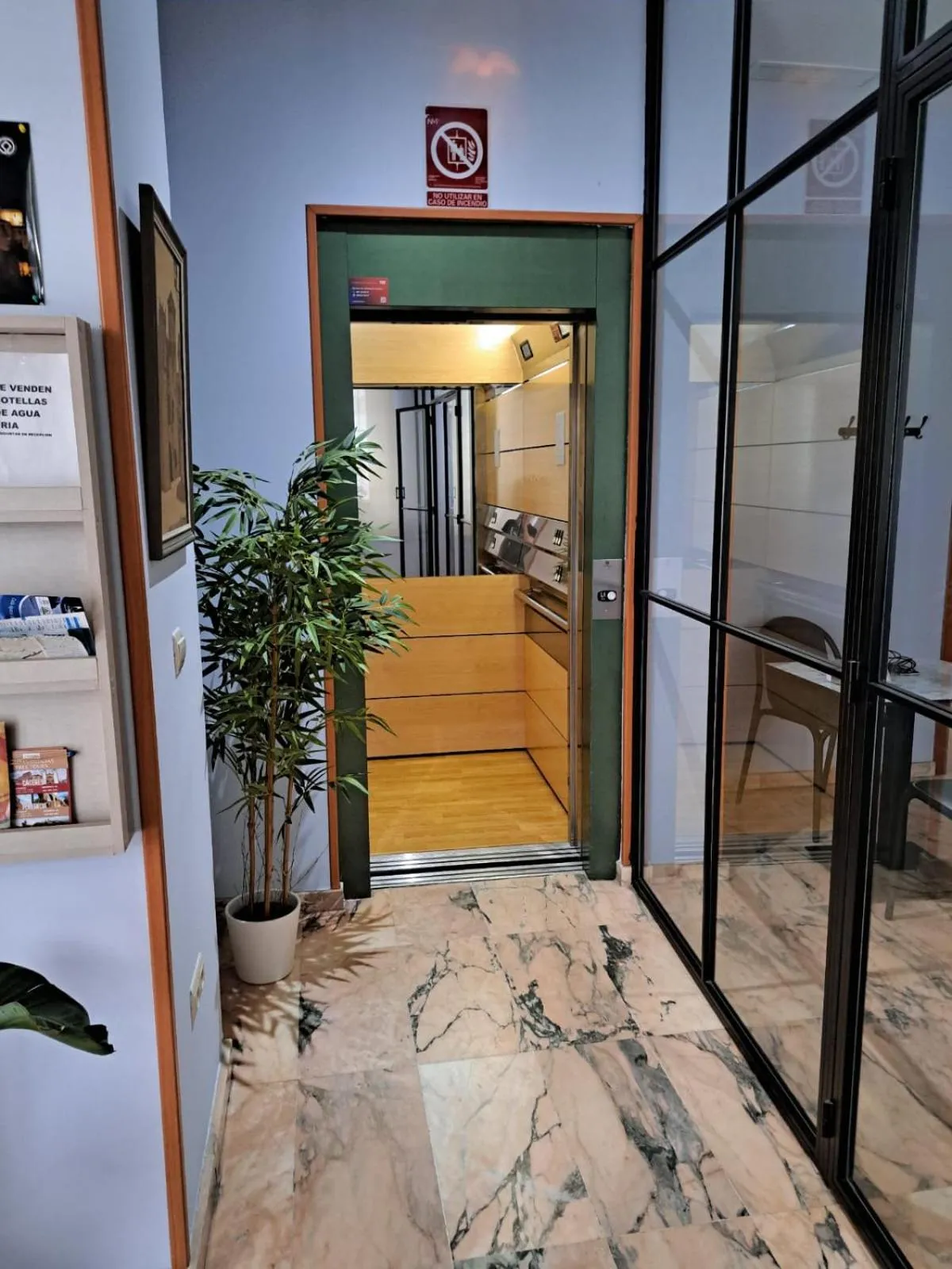 Lobby or reception in Hotel Castilla