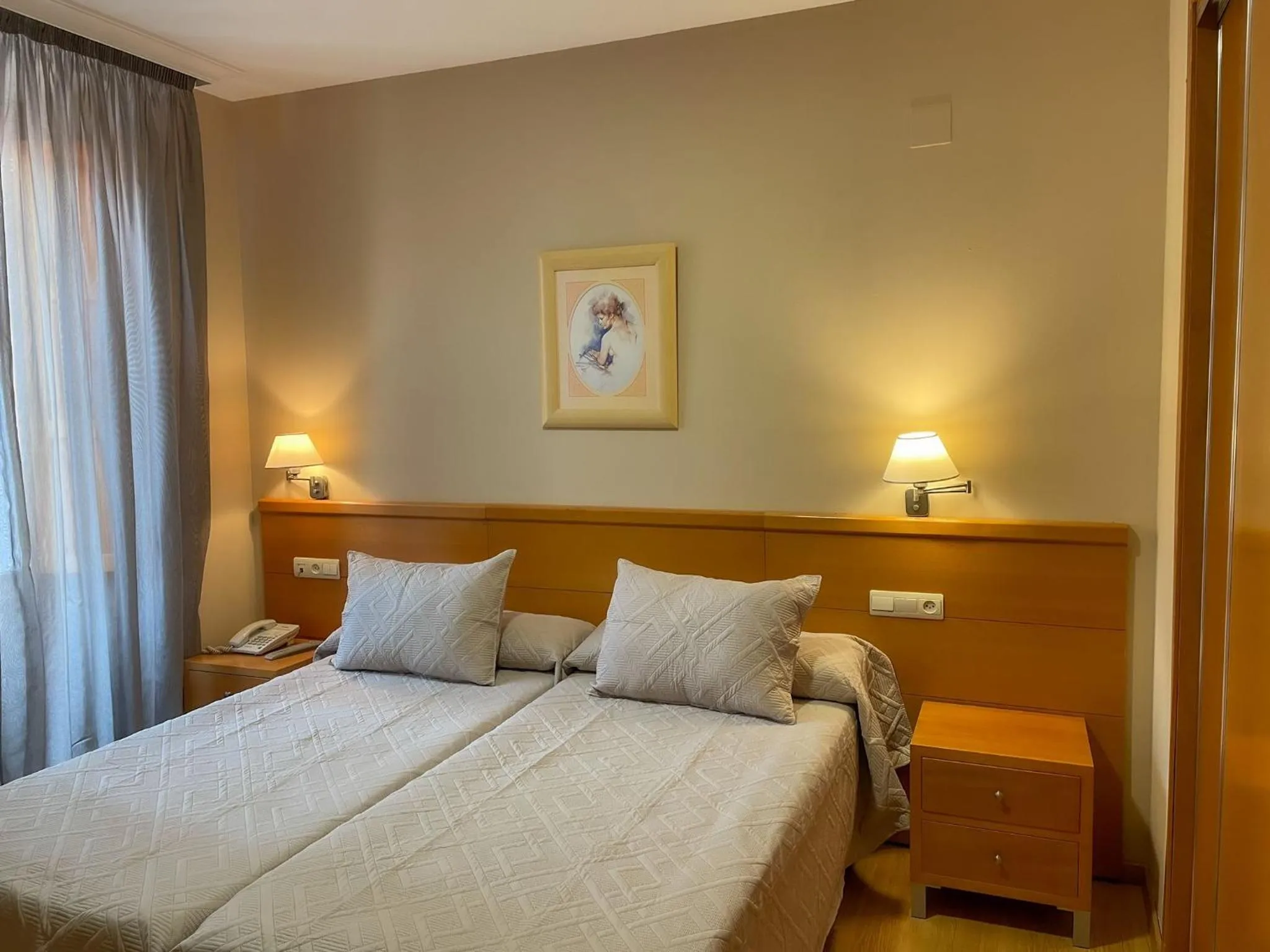 Bed in Hotel Castilla