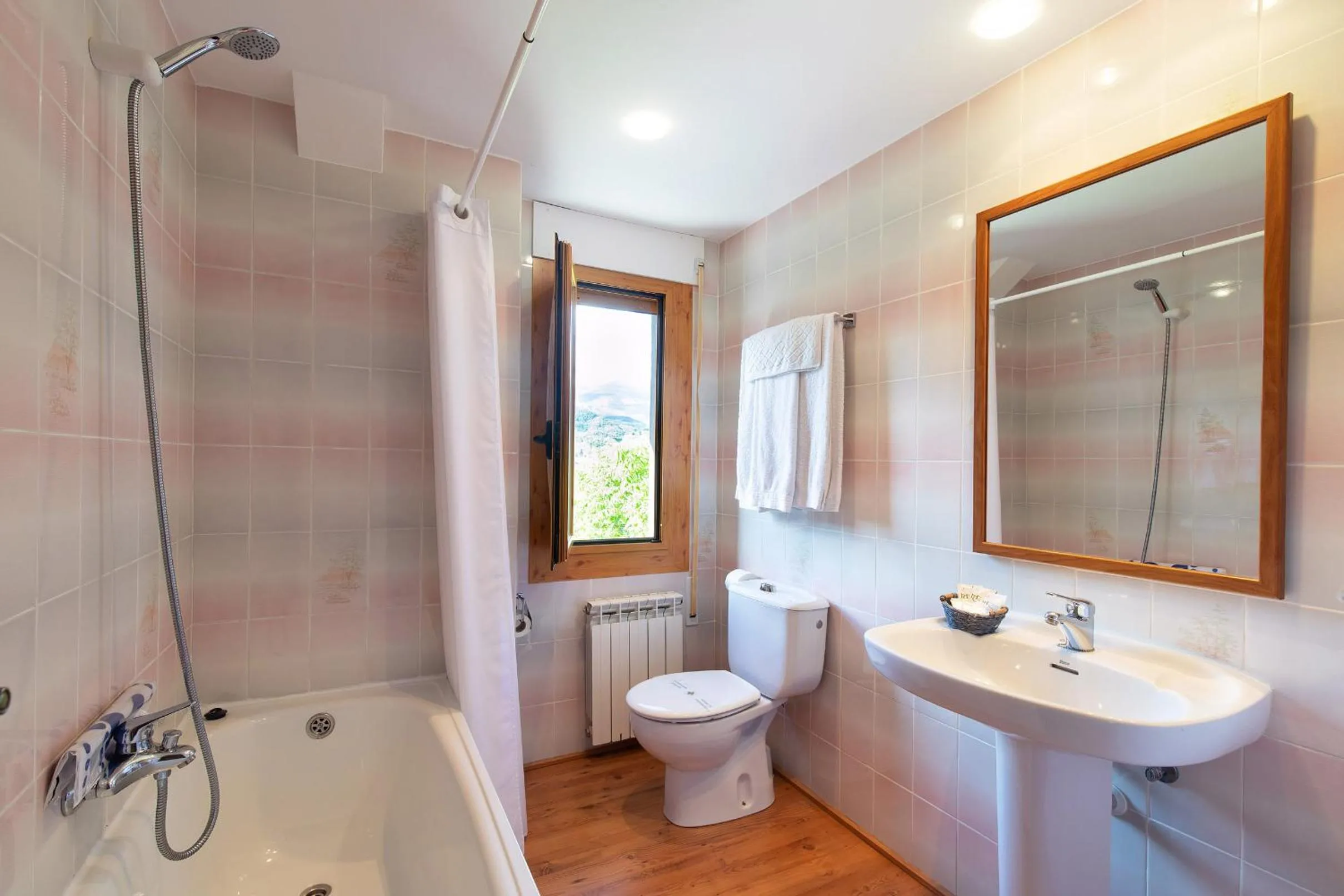 Bathroom in Hotel Cinca