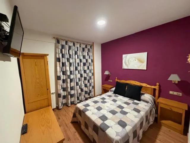 Bed in Hotel Cinca