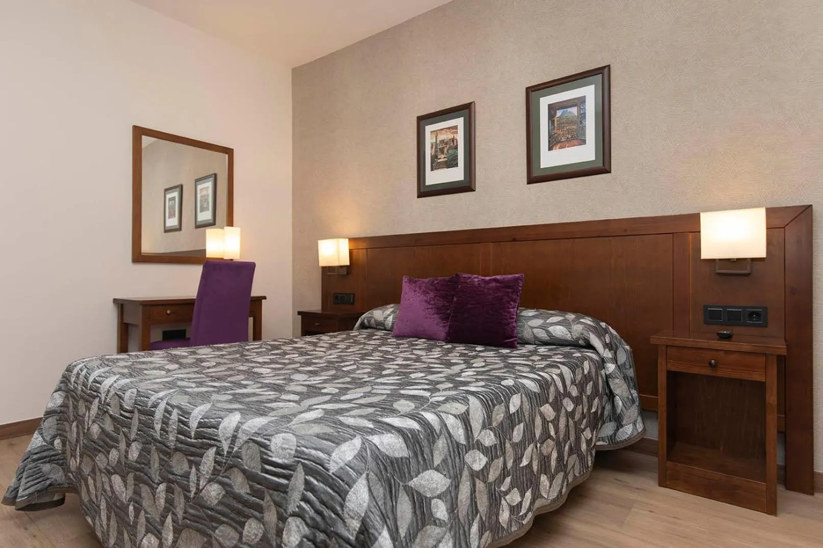Bed in Hotel Cinca