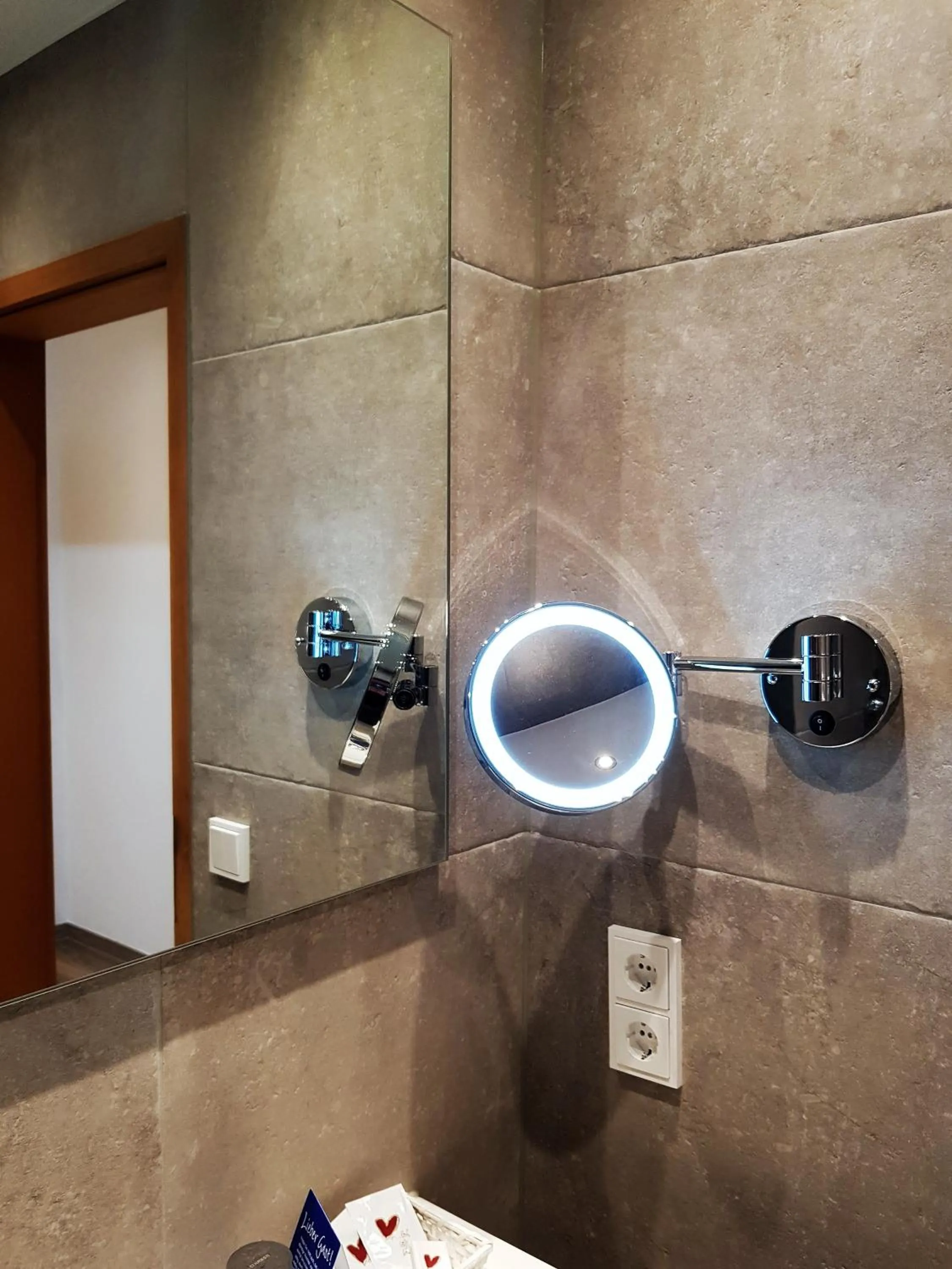 Bathroom in Apparthotel Garni Superior Simsseeblick