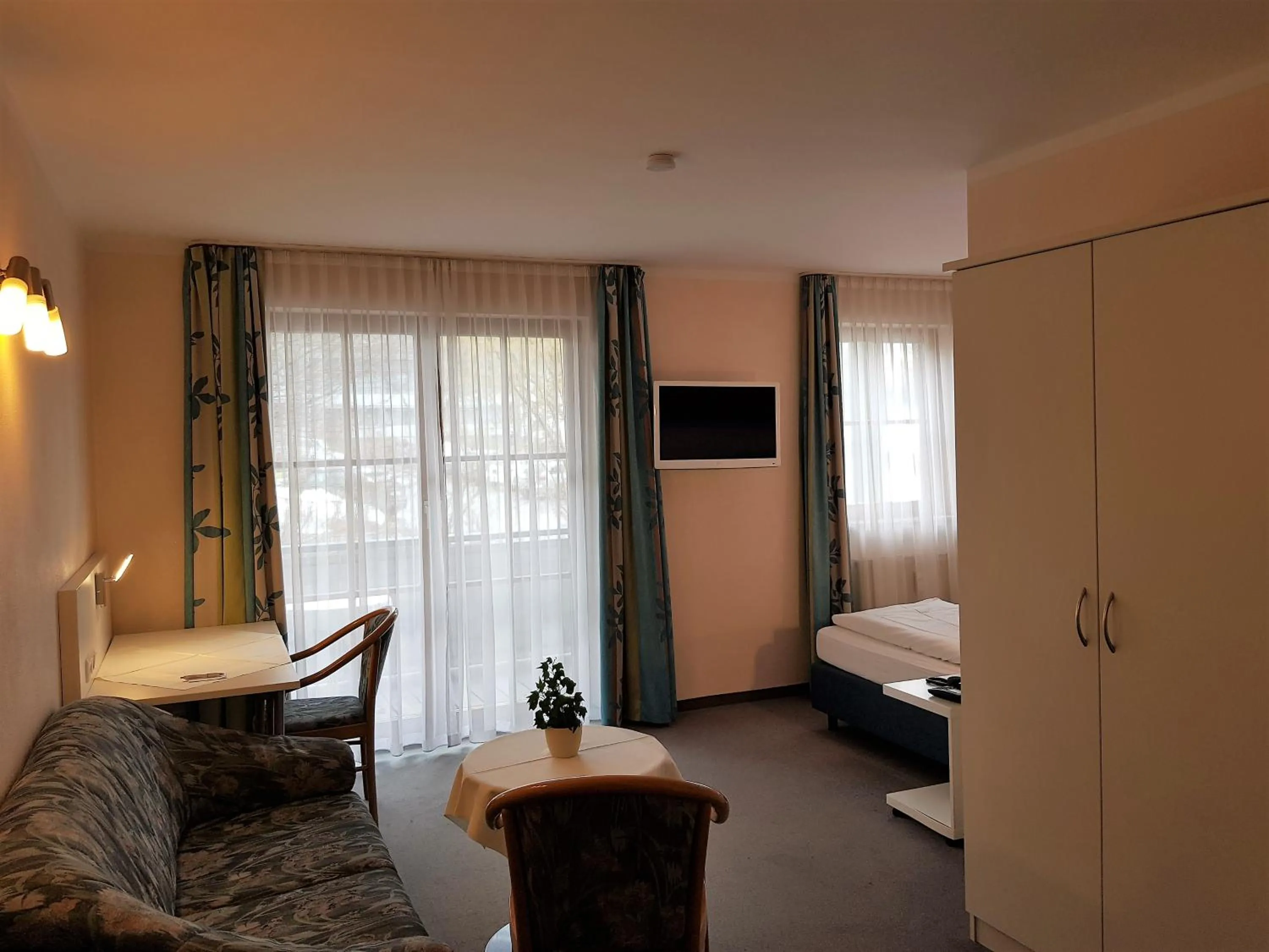 Photo of the whole room, Bed in Apparthotel Garni Superior Simsseeblick