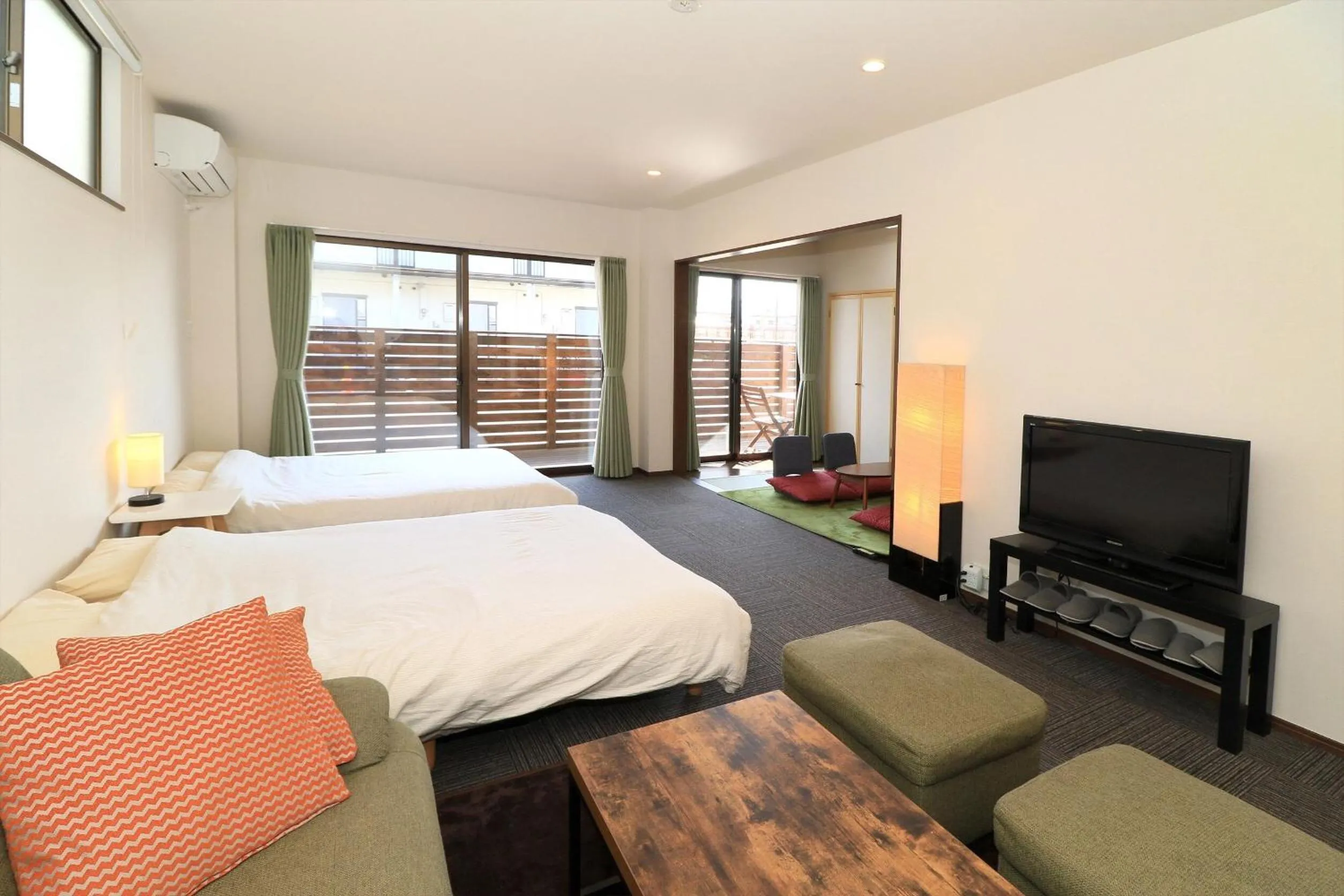 Photo of the whole room, Bed in Fuji scenic house 73