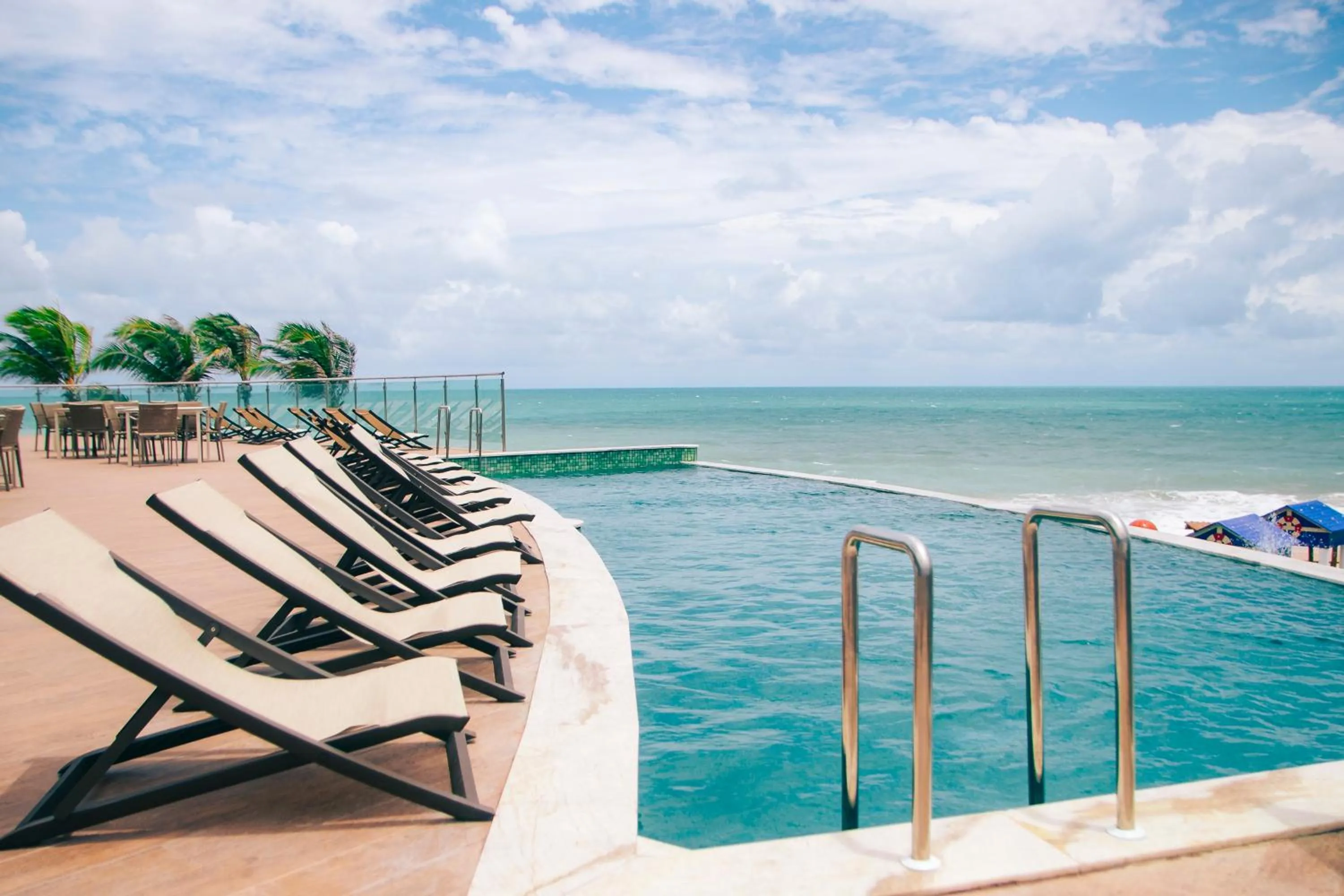 Swimming pool in Costeira Palace Beach Resort All Inclusive