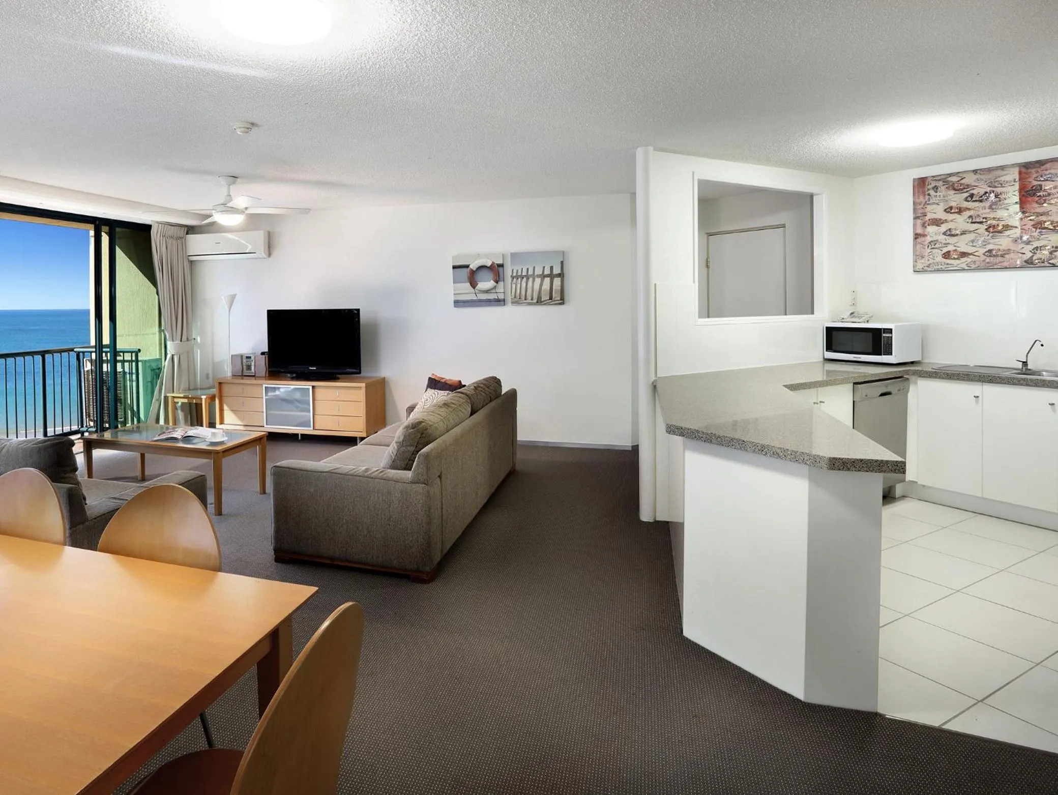 Kitchen or kitchenette in Peninsular Beachfront Resort