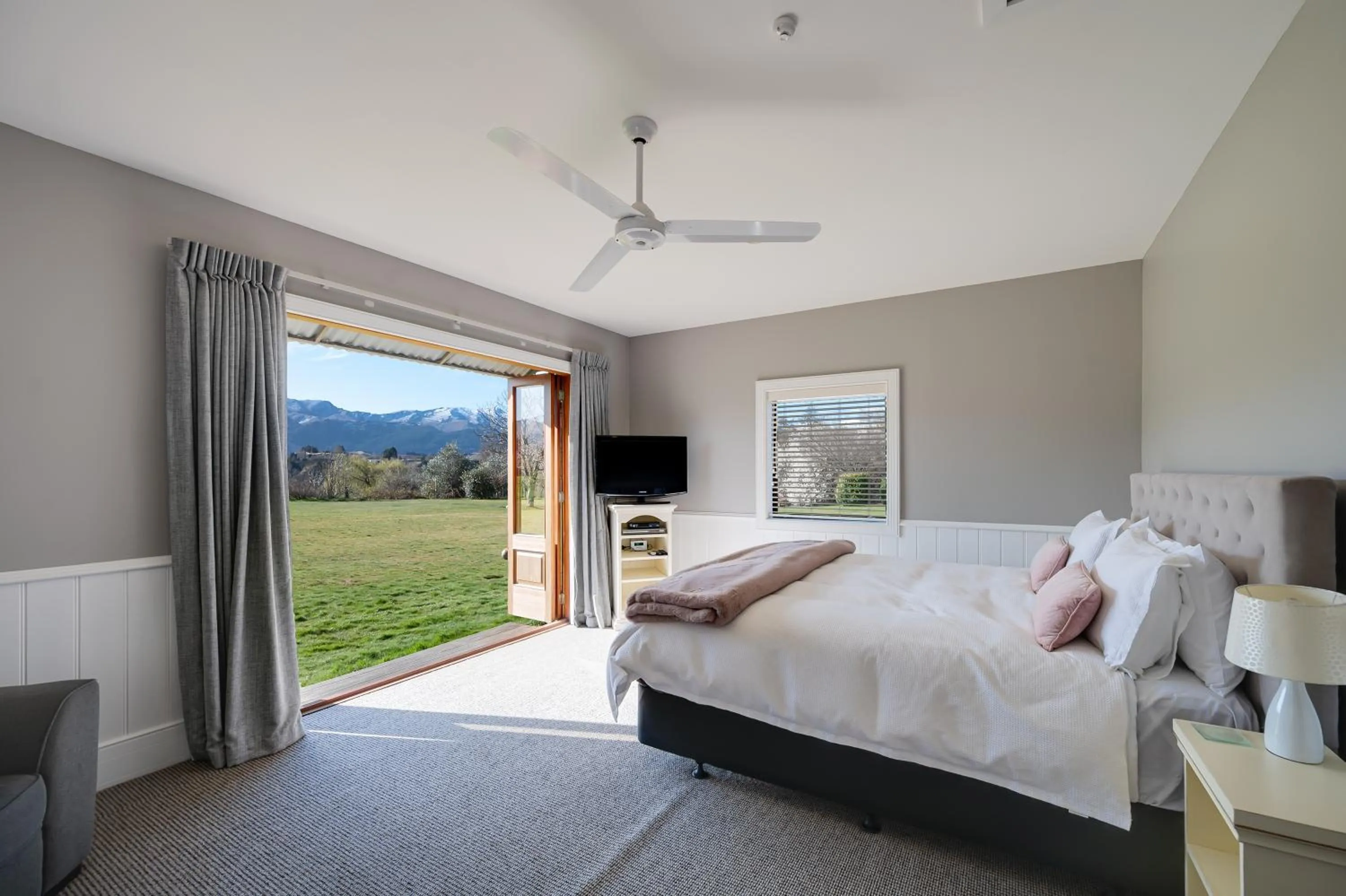 Bed in Manata Homestead & Lodge