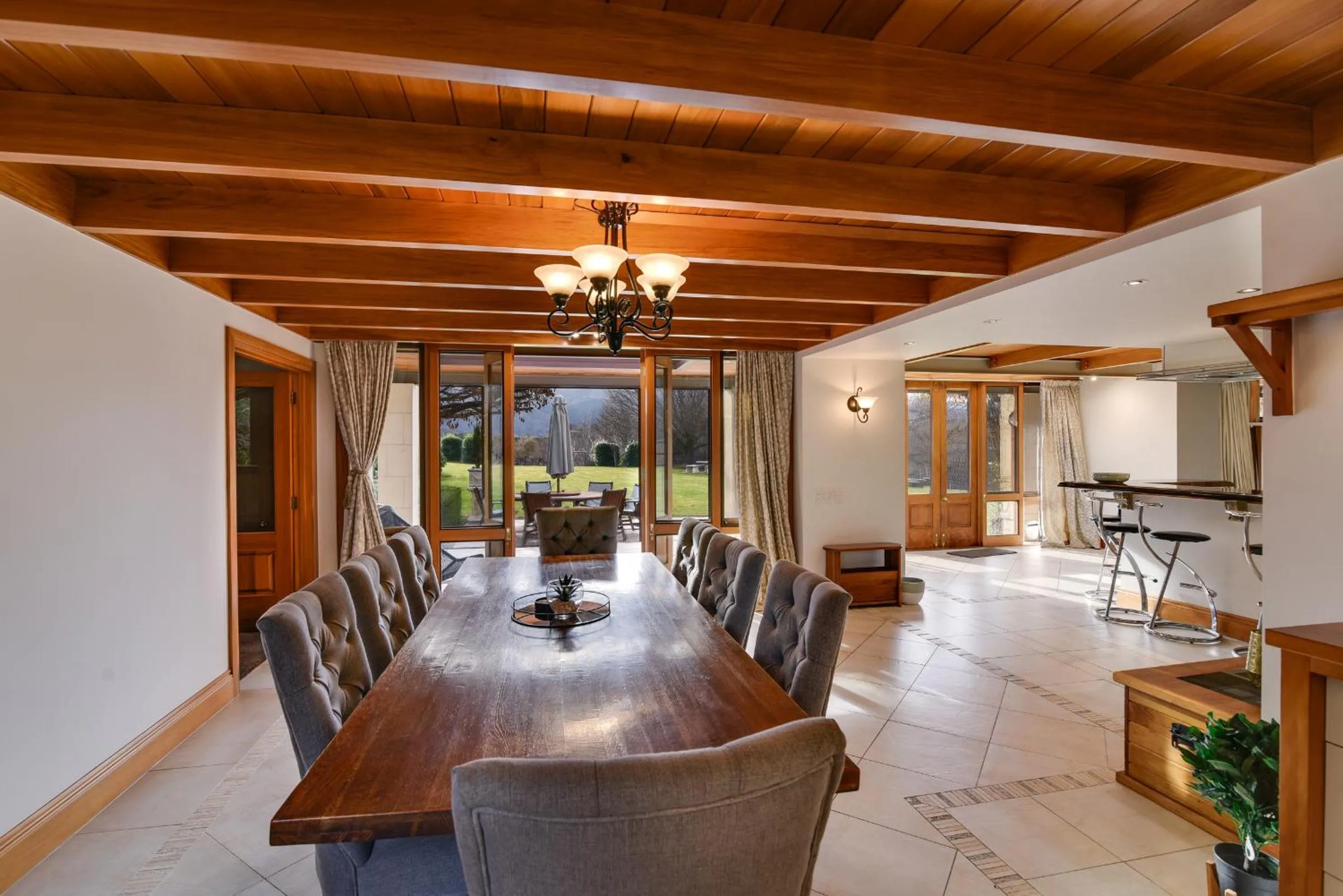 Manata Homestead & Lodge