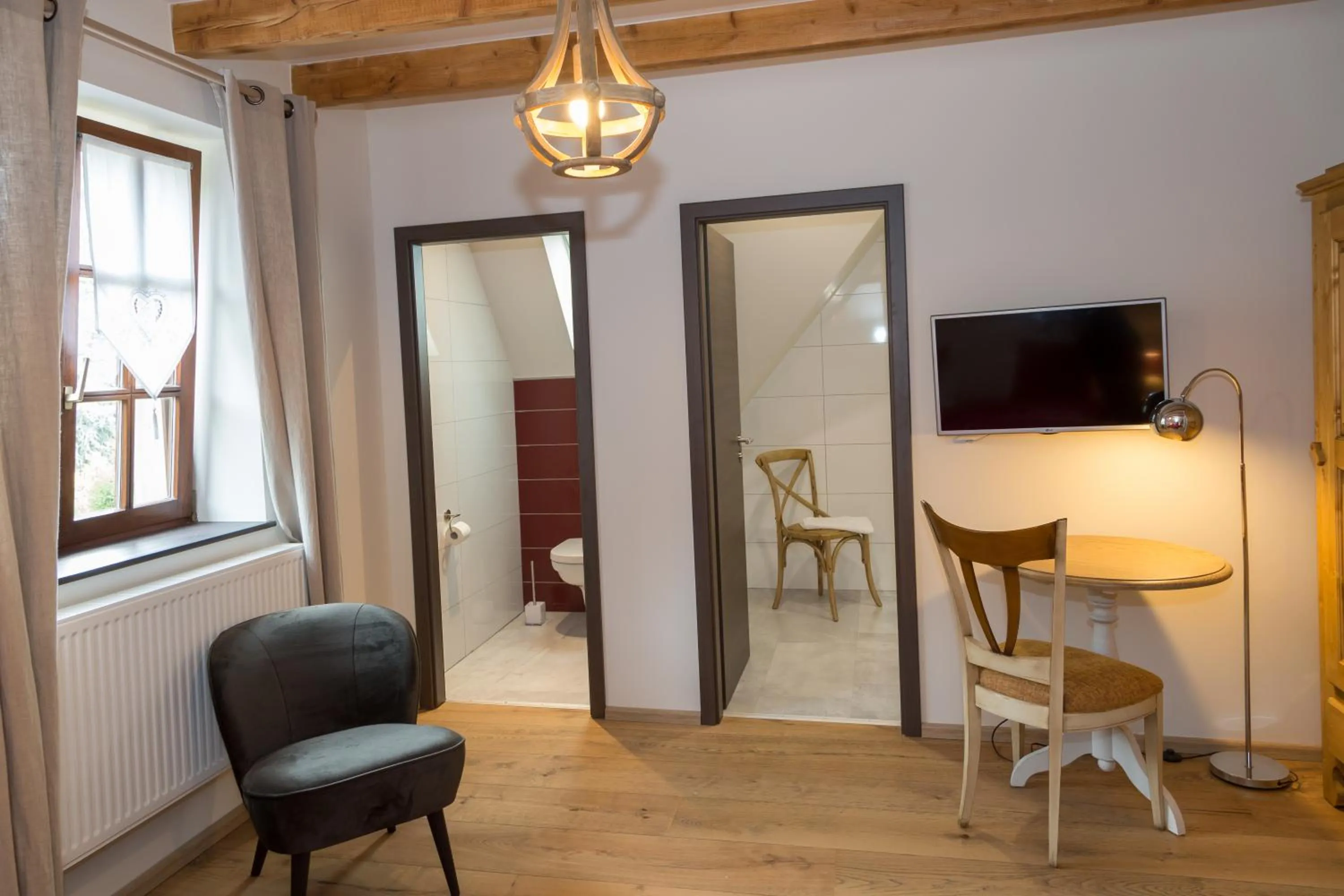 Bedroom in Les Chambres Chez Christine