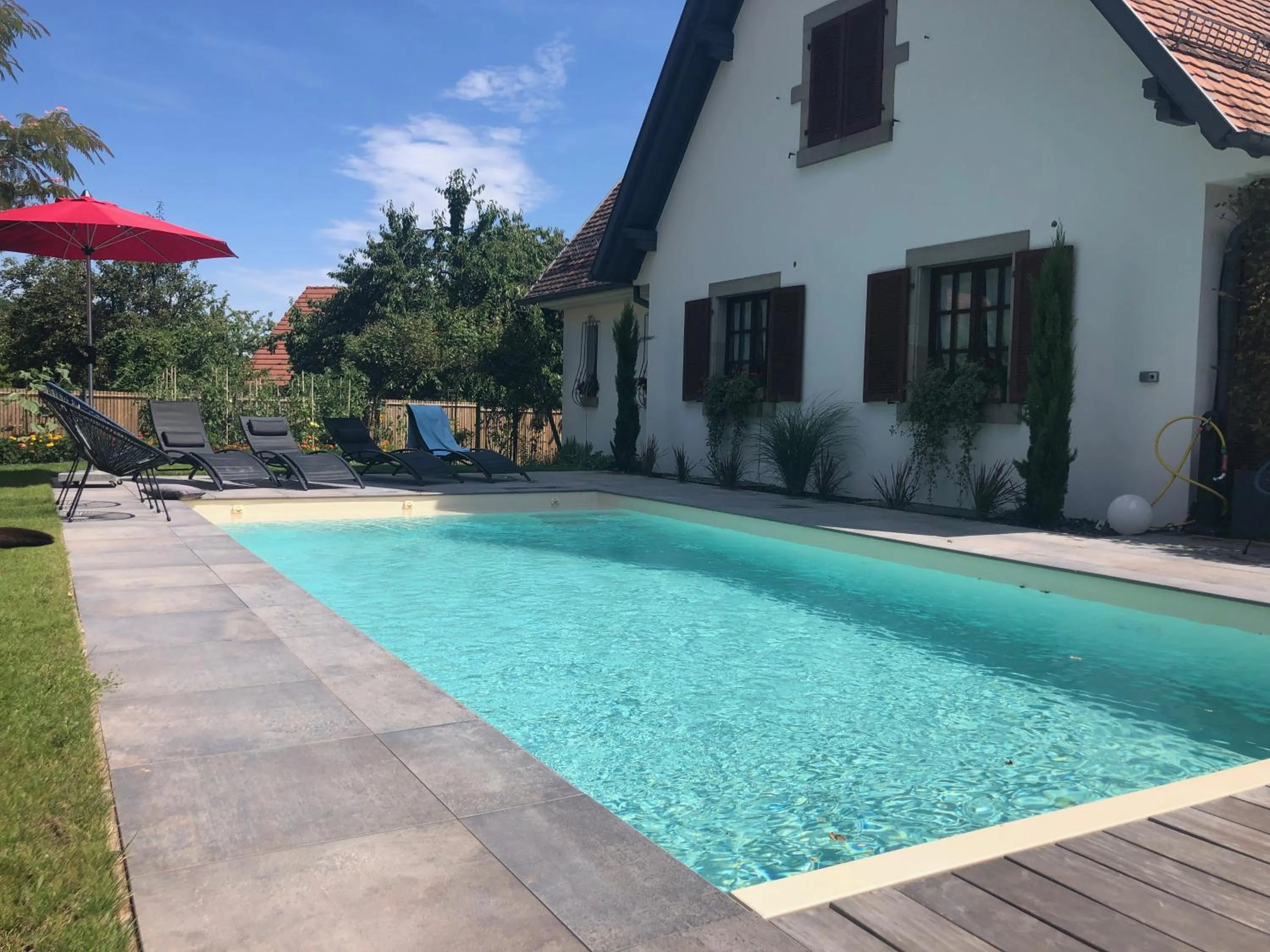 Swimming pool in Les Chambres Chez Christine
