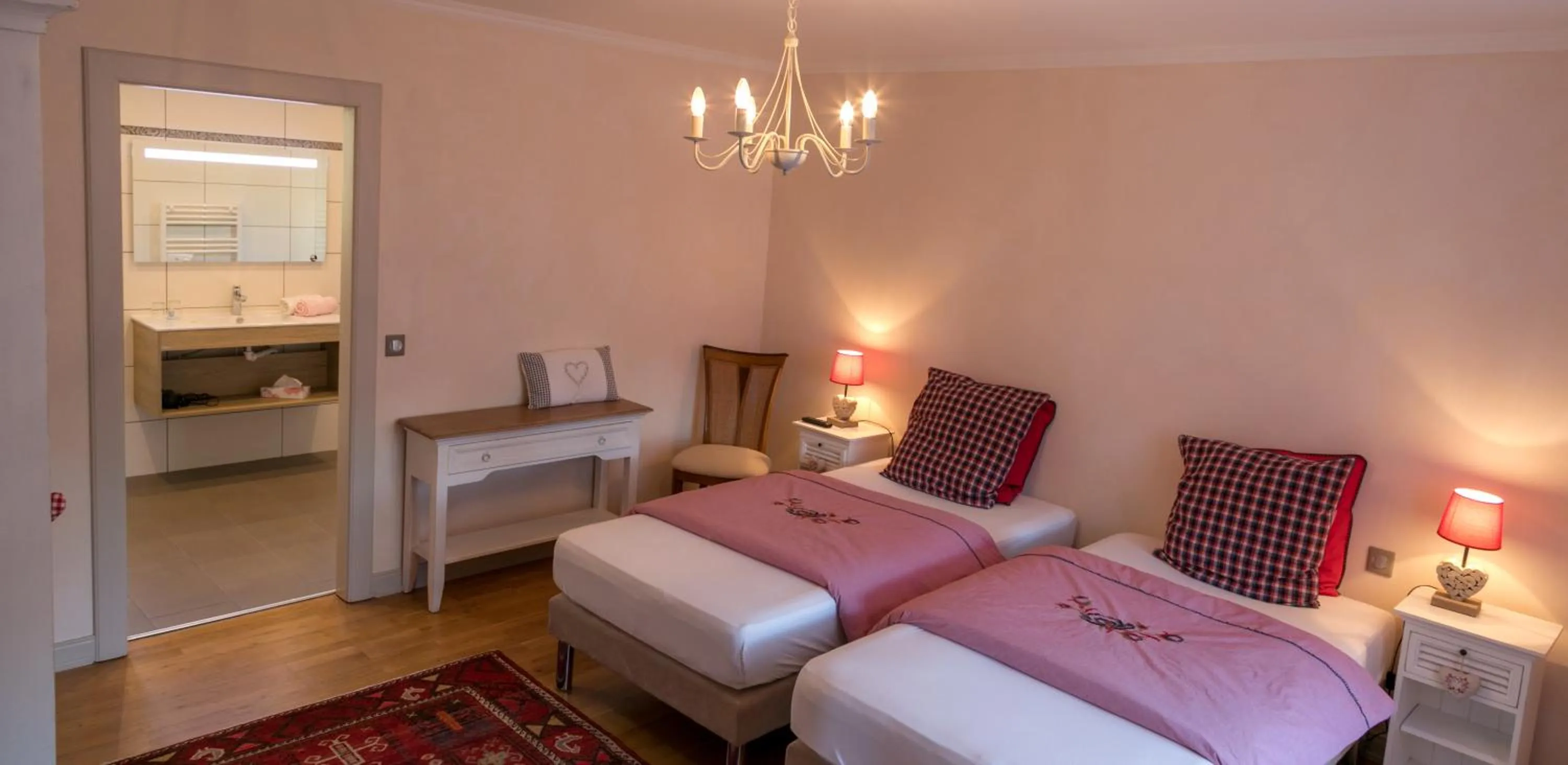 Photo of the whole room, Bed in Les Chambres Chez Christine