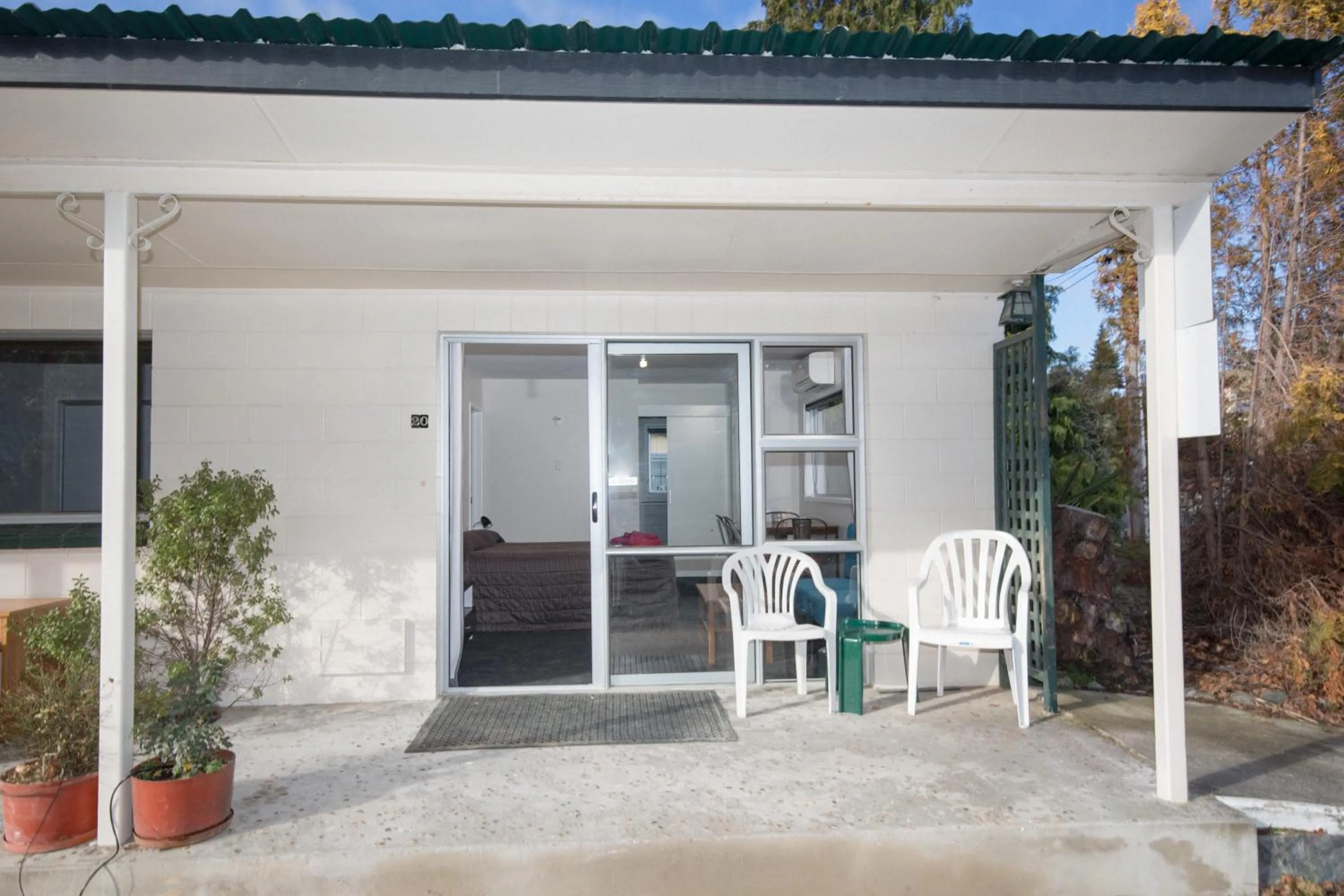 Patio in Alpine Motel