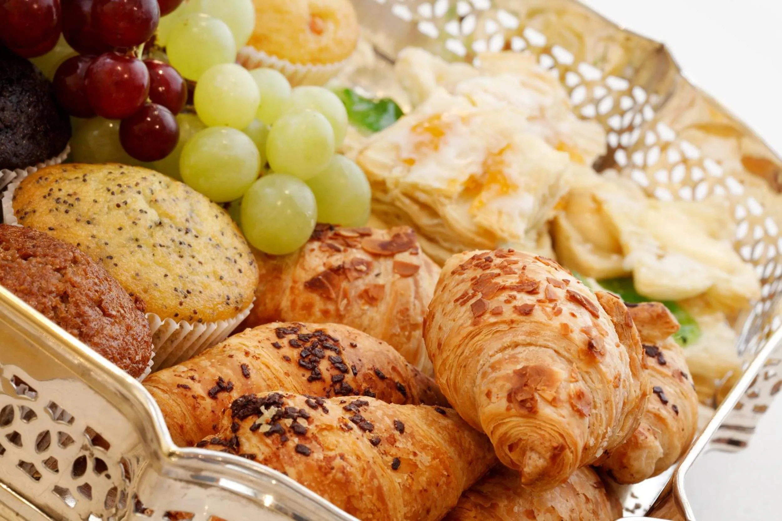 Restaurant/places to eat in Manhattan Hotel