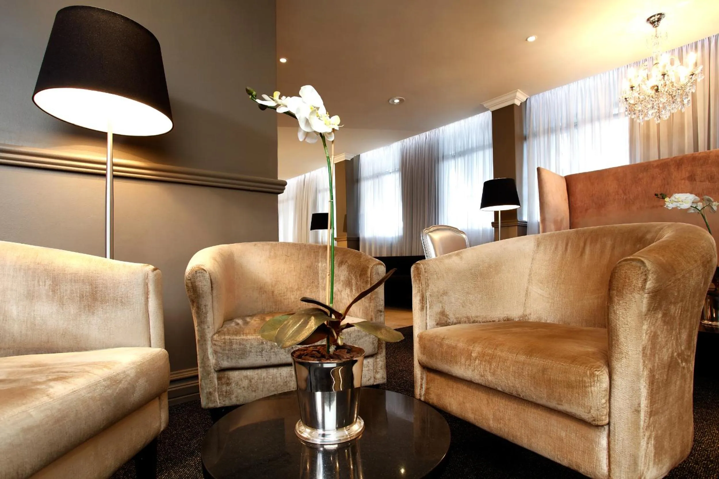 Lounge or bar in Manhattan Hotel