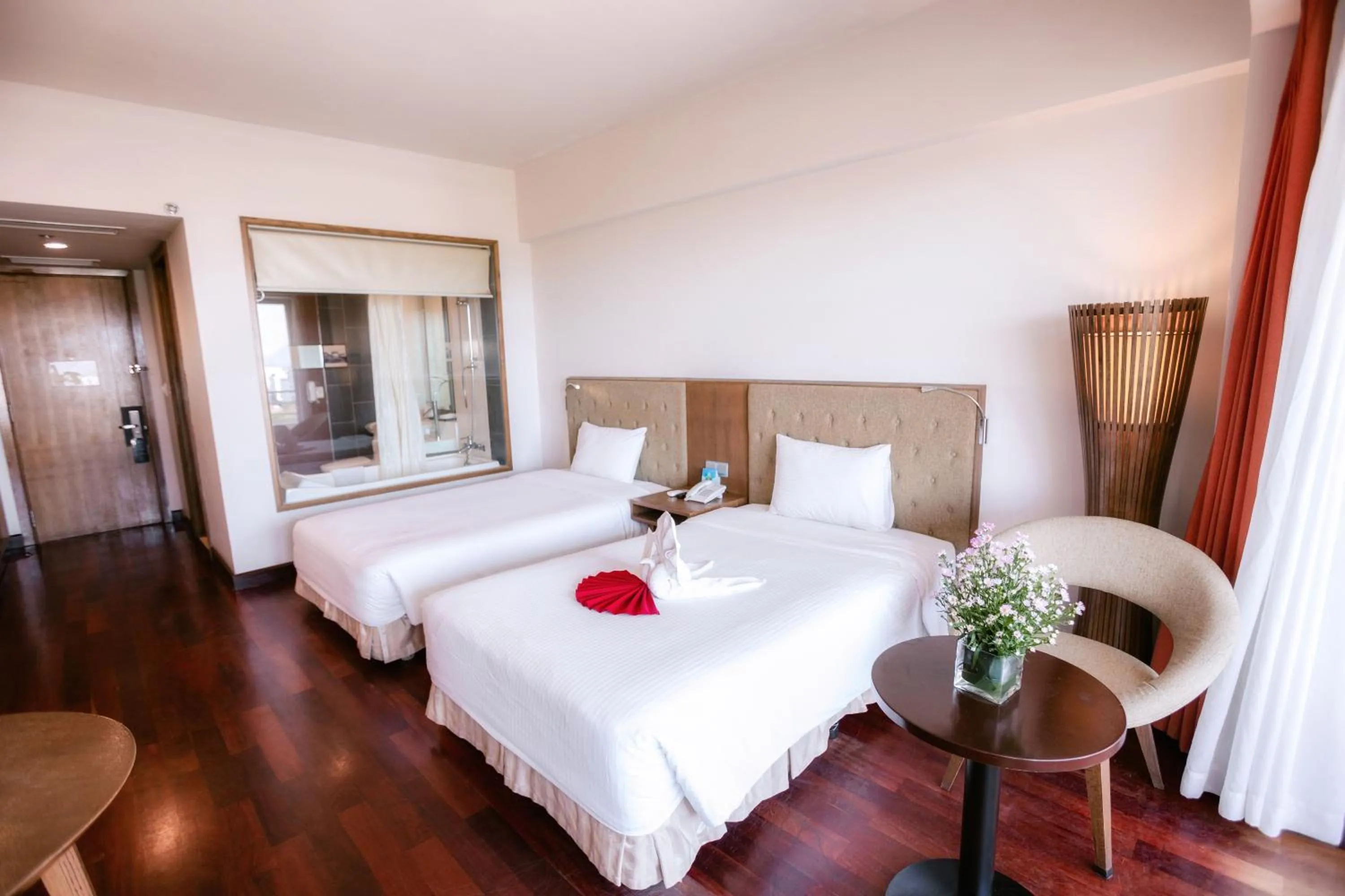 Bed in Muong Thanh Holiday Hue Hotel