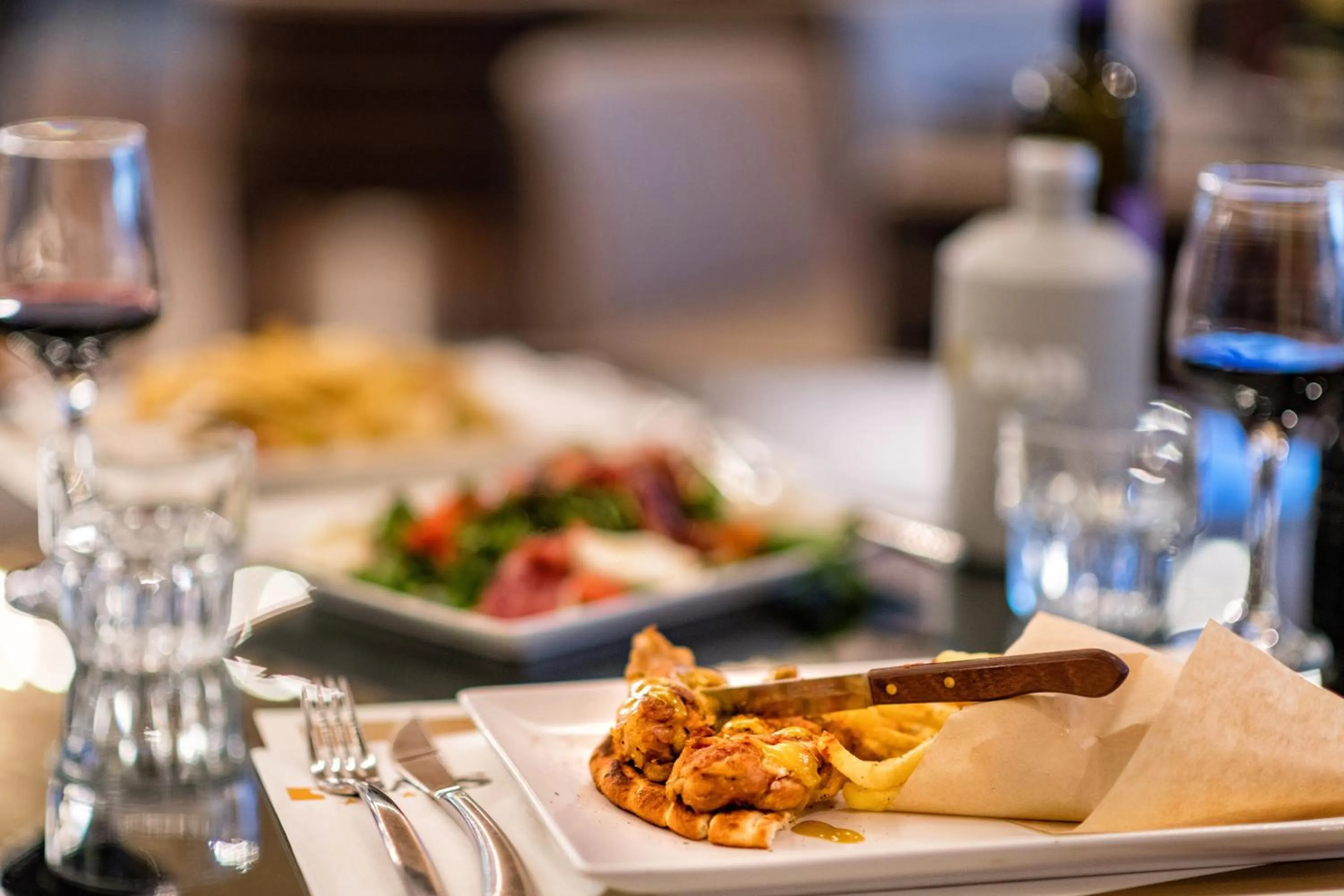 Restaurant/places to eat in Nafs Hotel