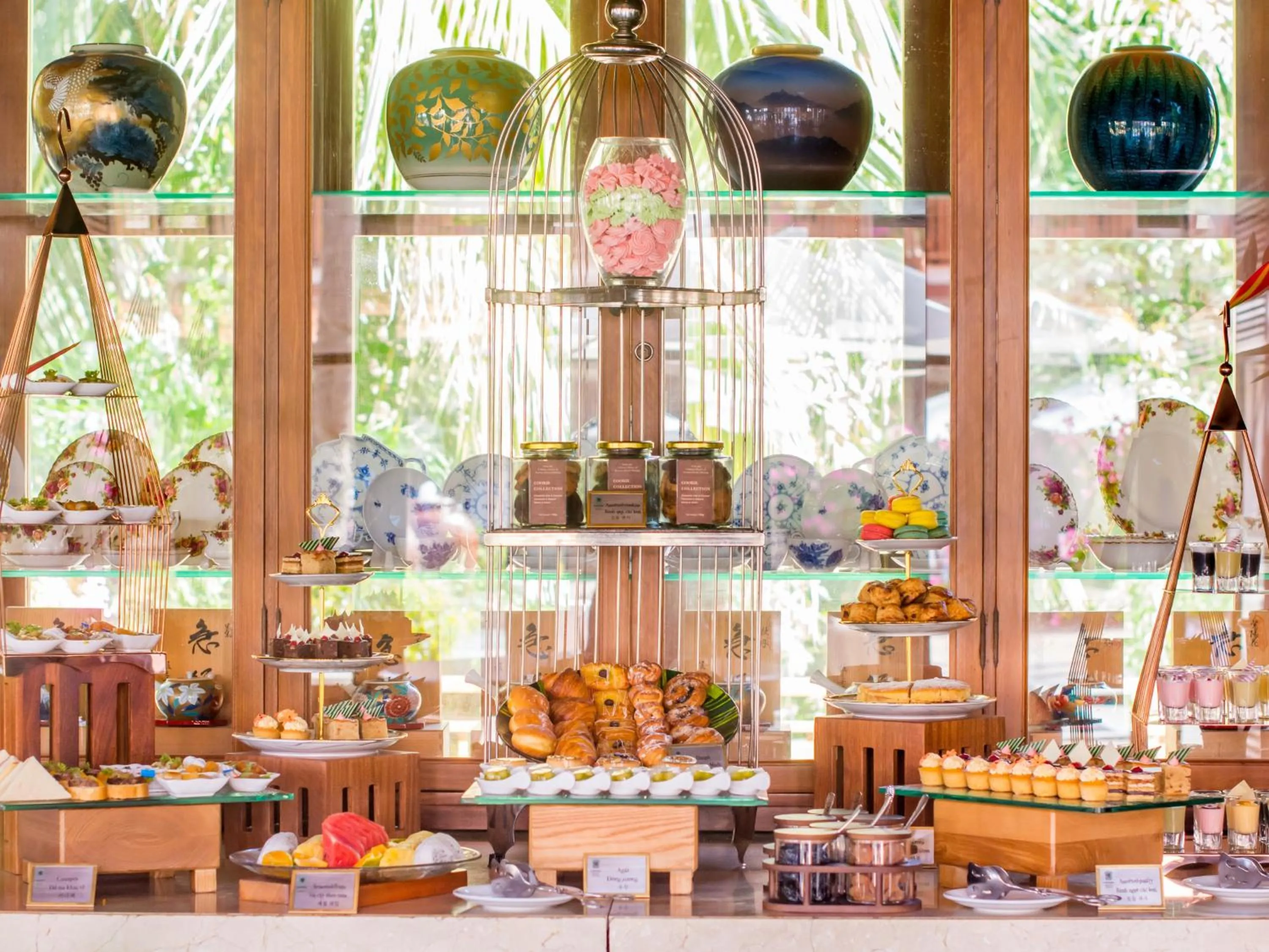 Restaurant/places to eat in Furama Resort Danang