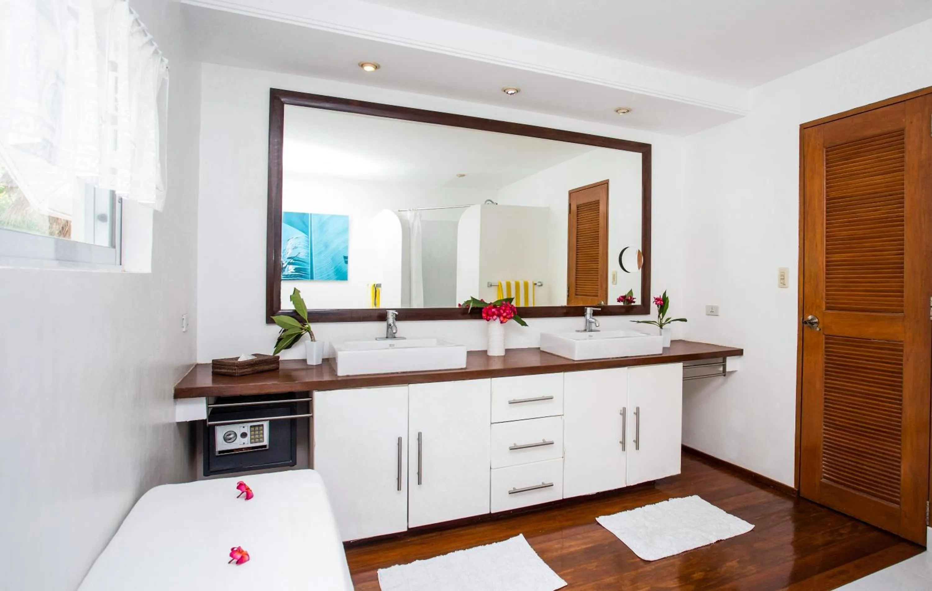 Shower in Mabuhay Beach House