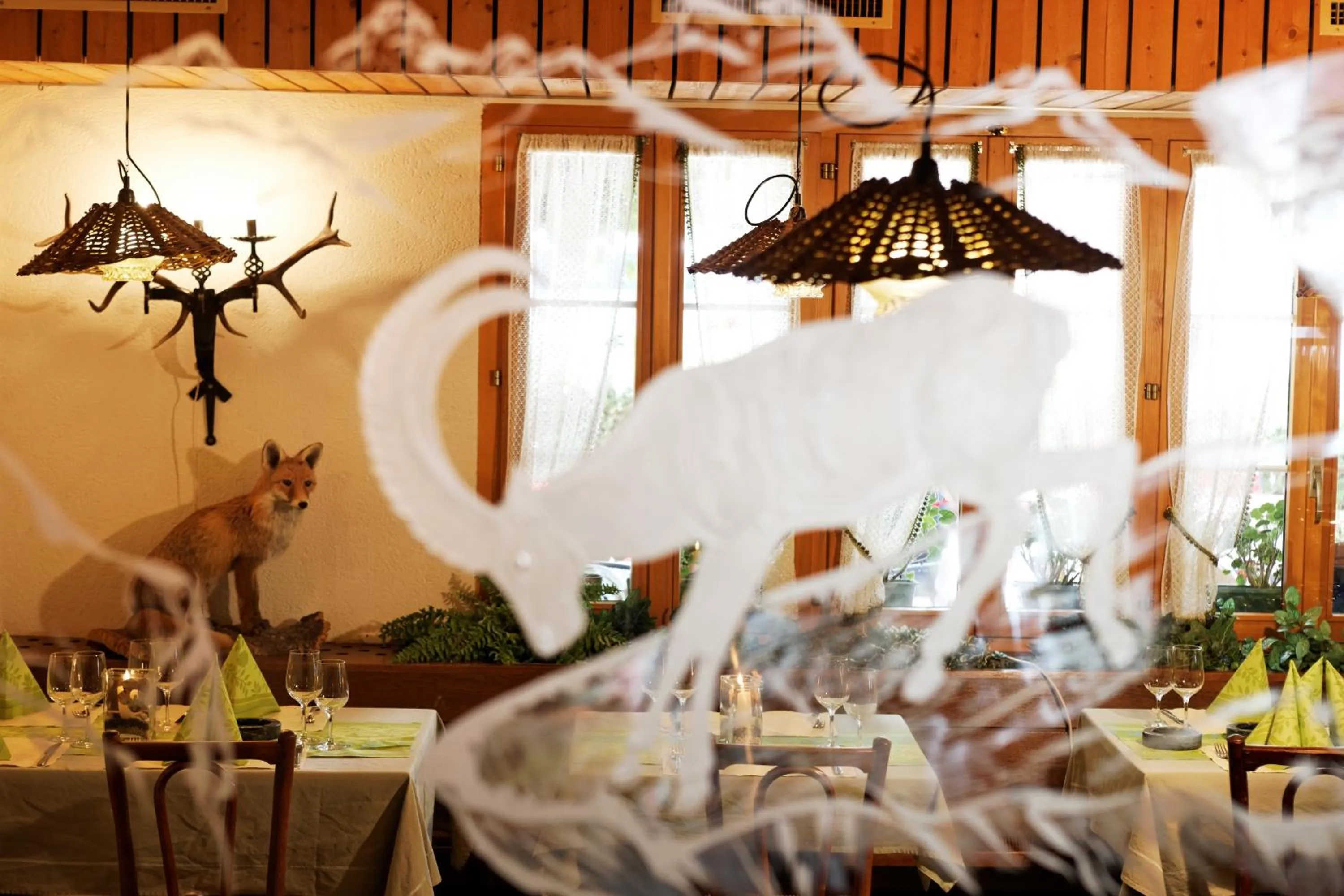 Restaurant/places to eat in Hotel Steinbock