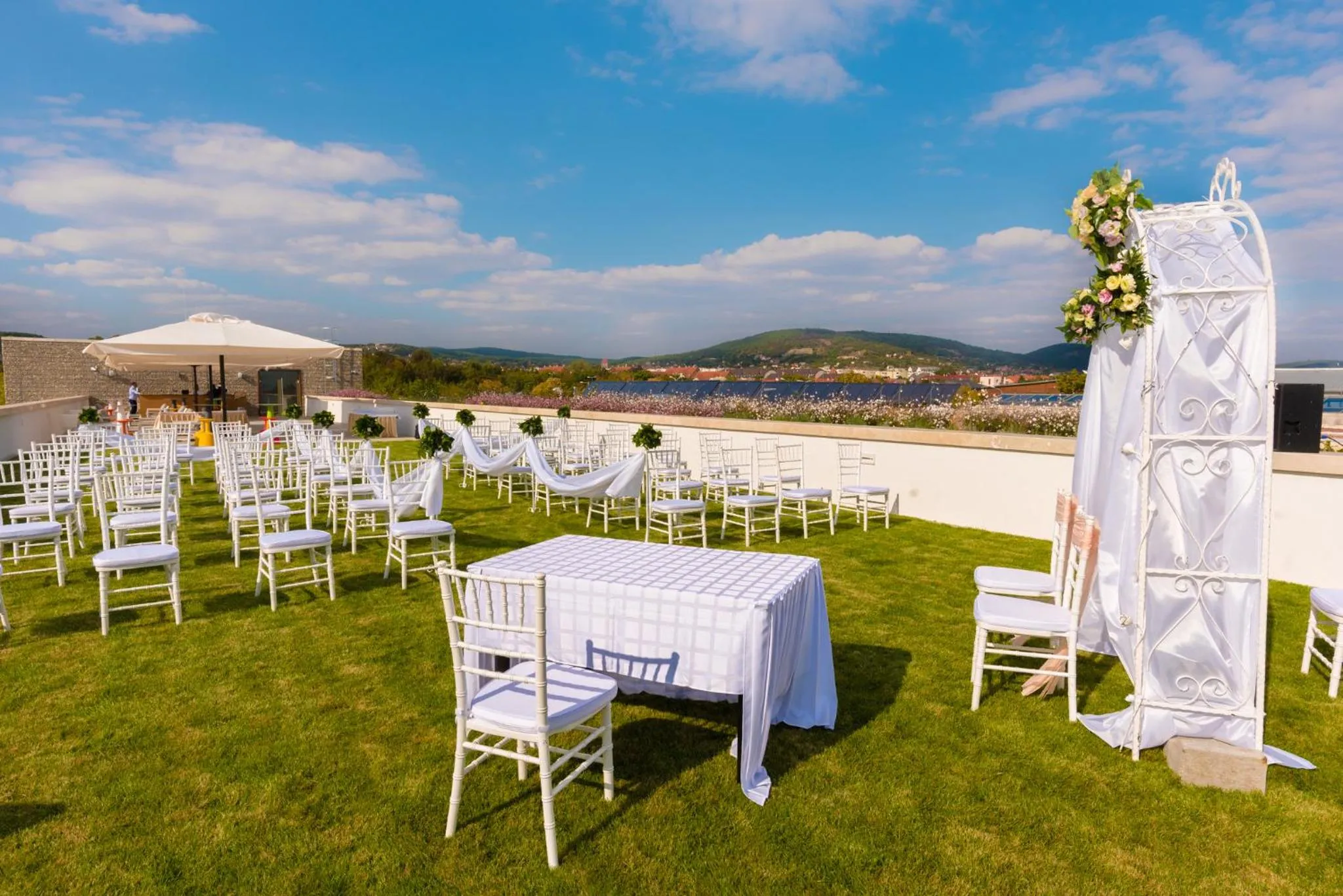 Lake view in Akadémia Hotel