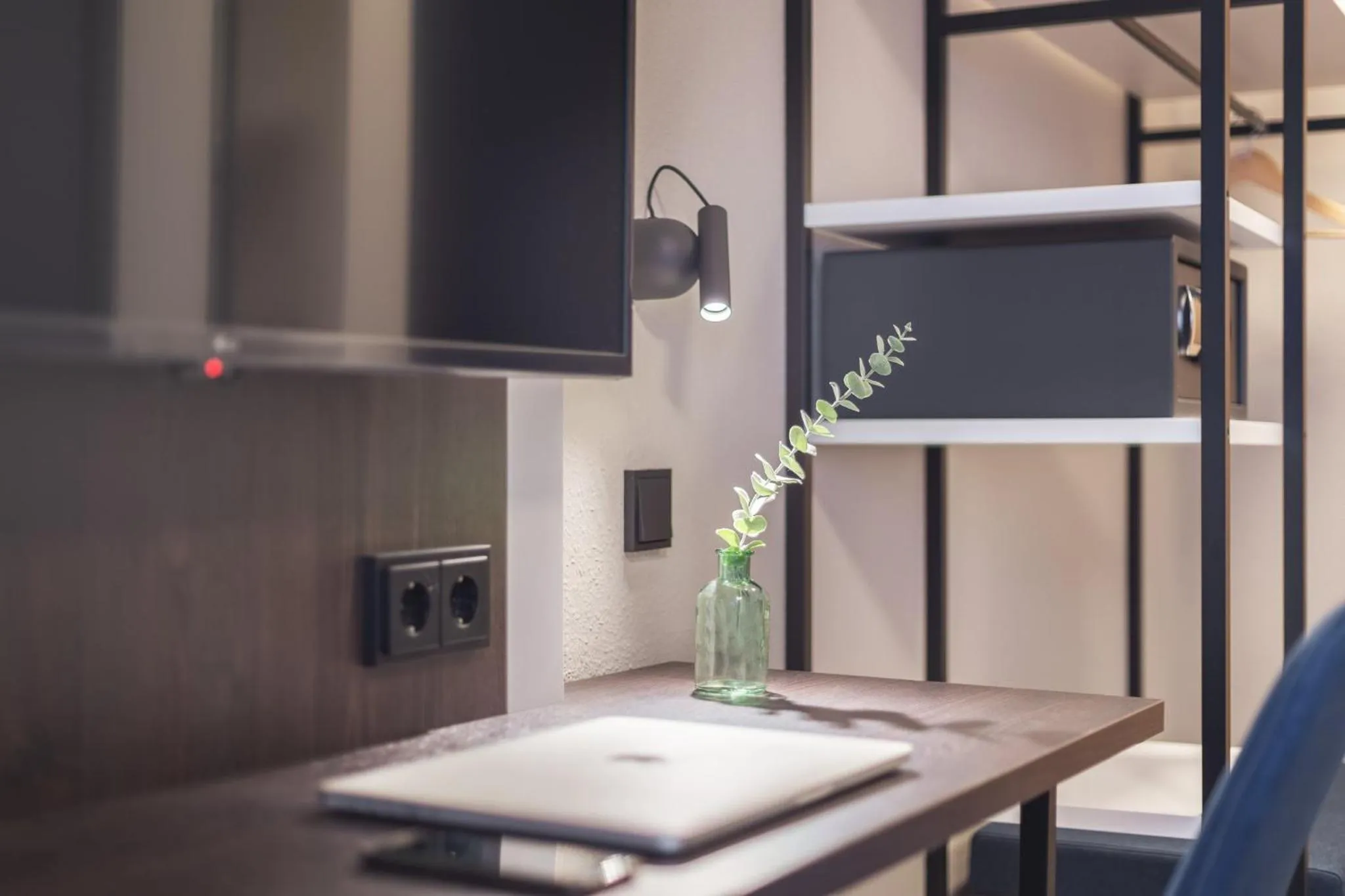 Photo of the whole room in Garner Hotel Elmshorn by IHG