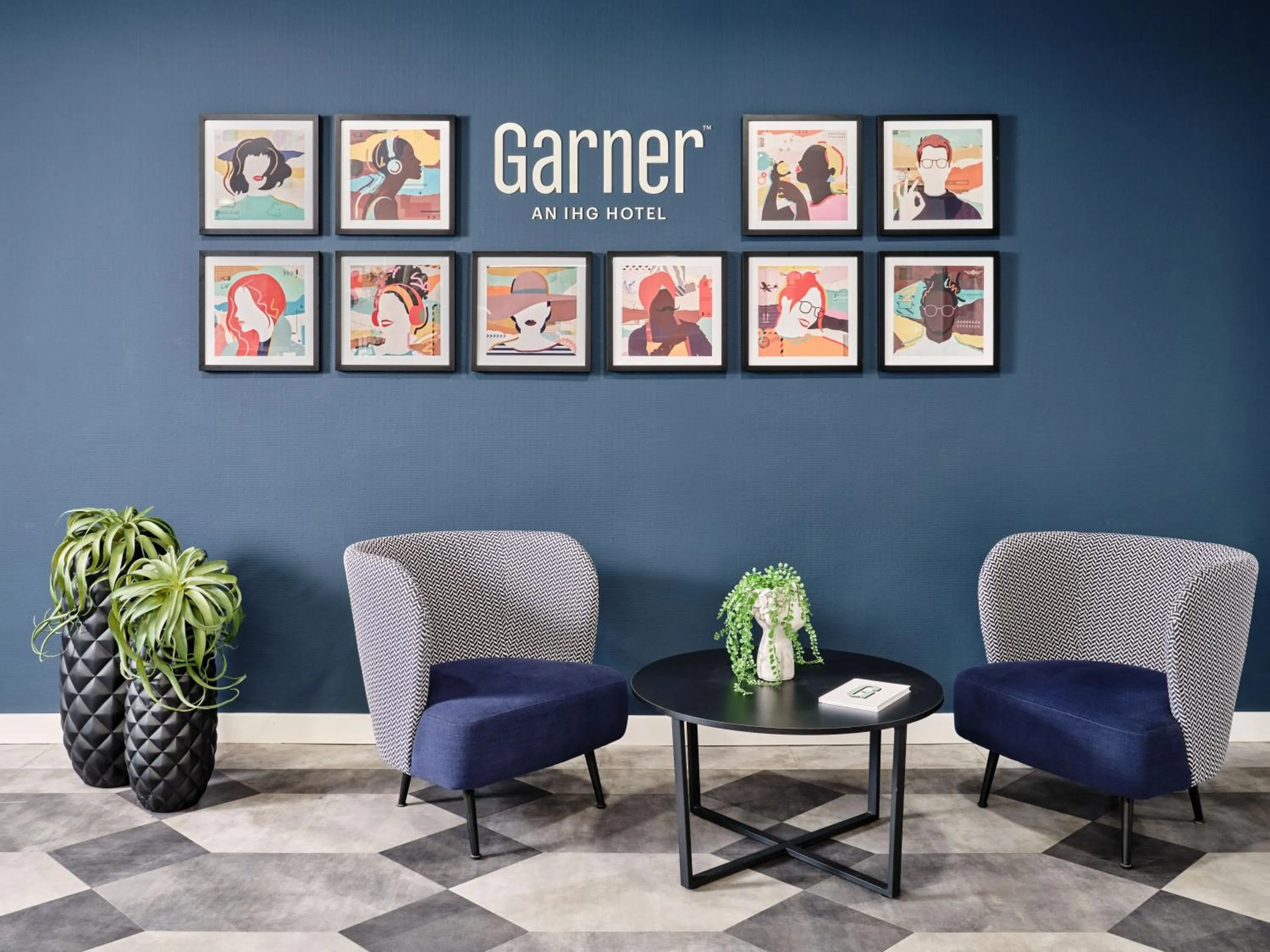 Lobby or reception in Garner Hotel Elmshorn by IHG