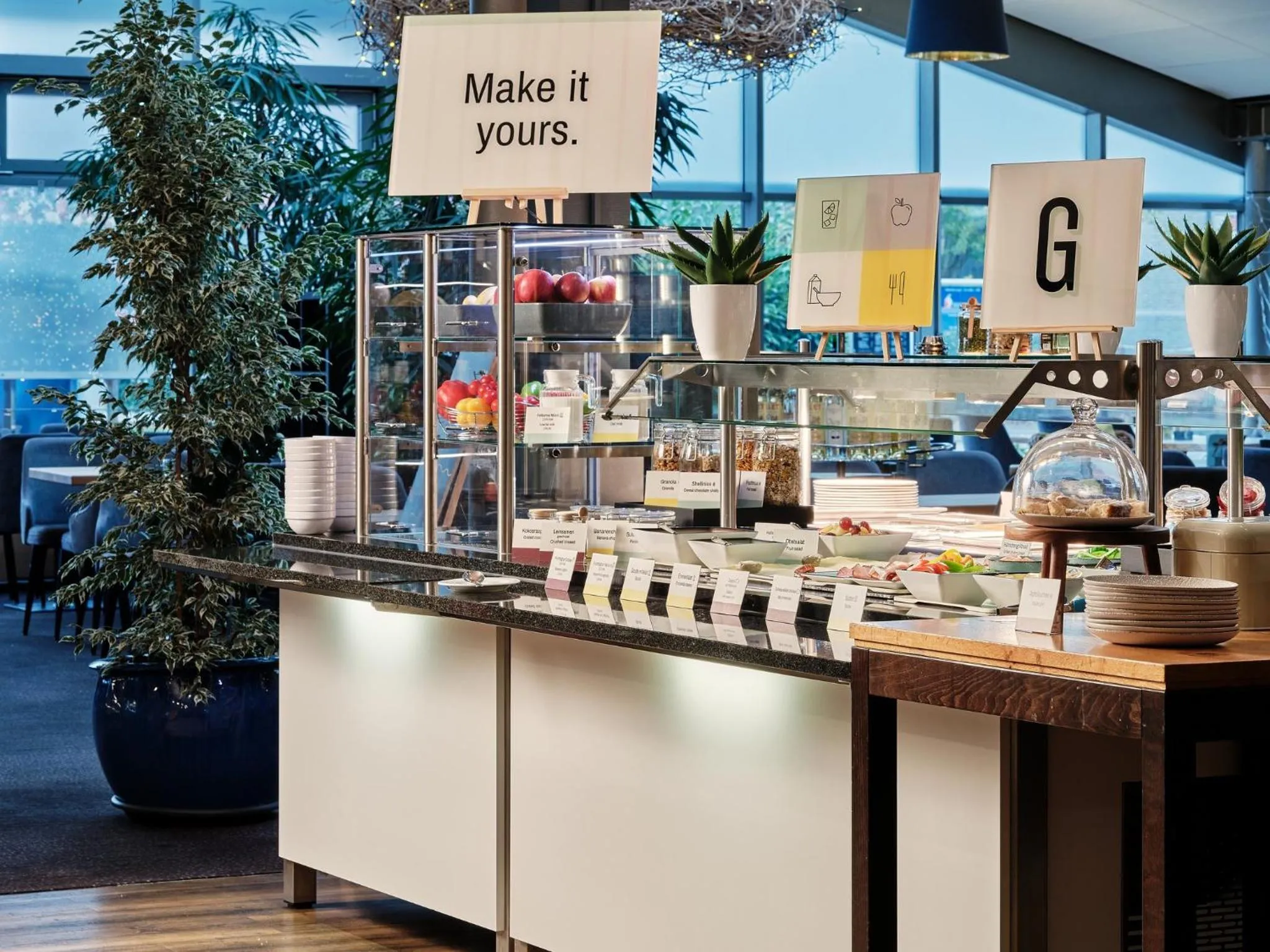 Restaurant/places to eat in Garner Hotel Elmshorn by IHG