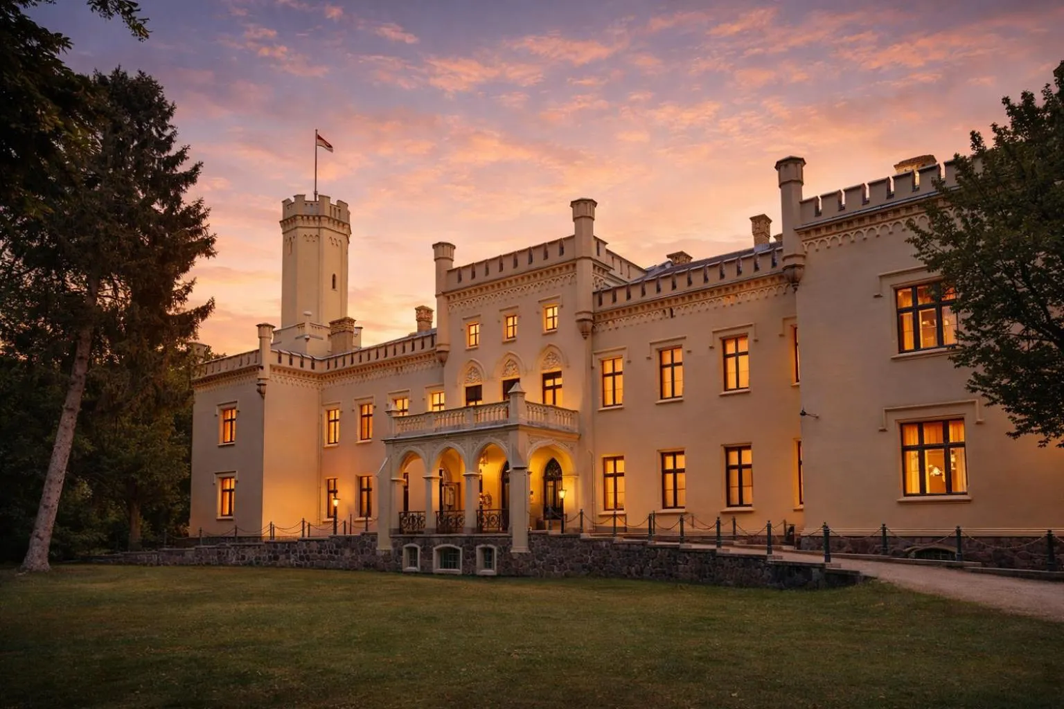 Property building in Romantik Hotel Schloss Reichenow