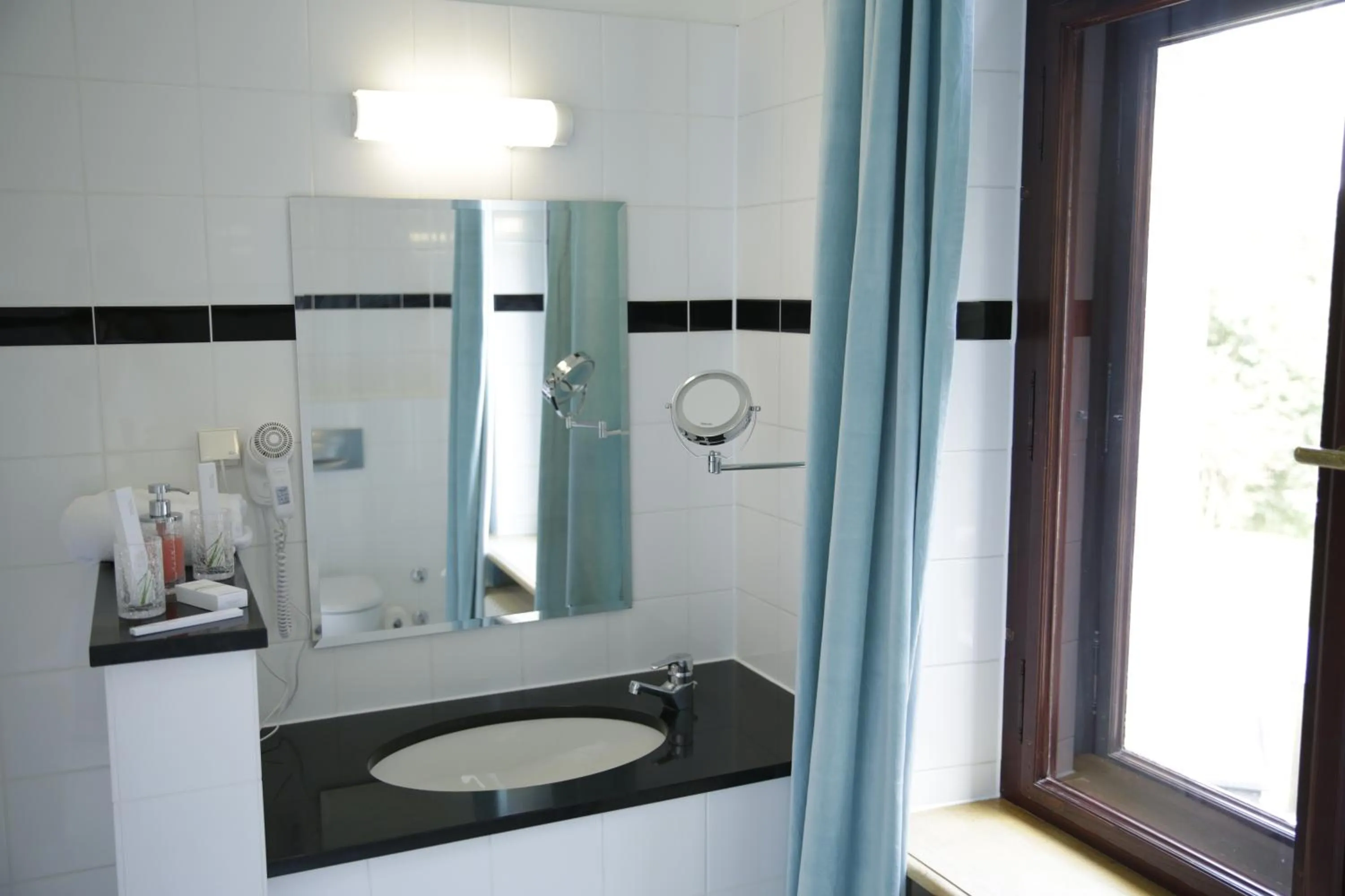 Bathroom in Romantik Hotel Schloss Reichenow