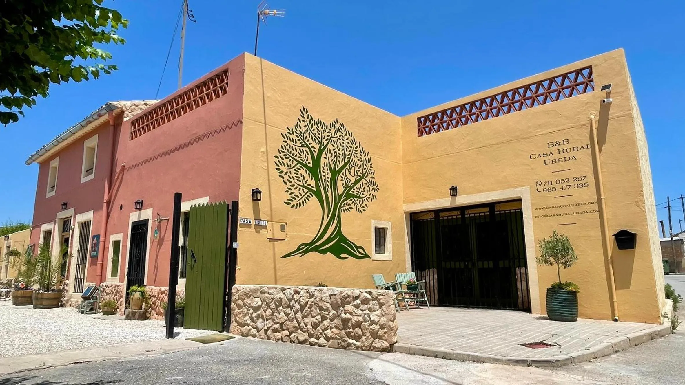 Property building in Casa Rural Ubeda - B&B - Pinoso-Alicante