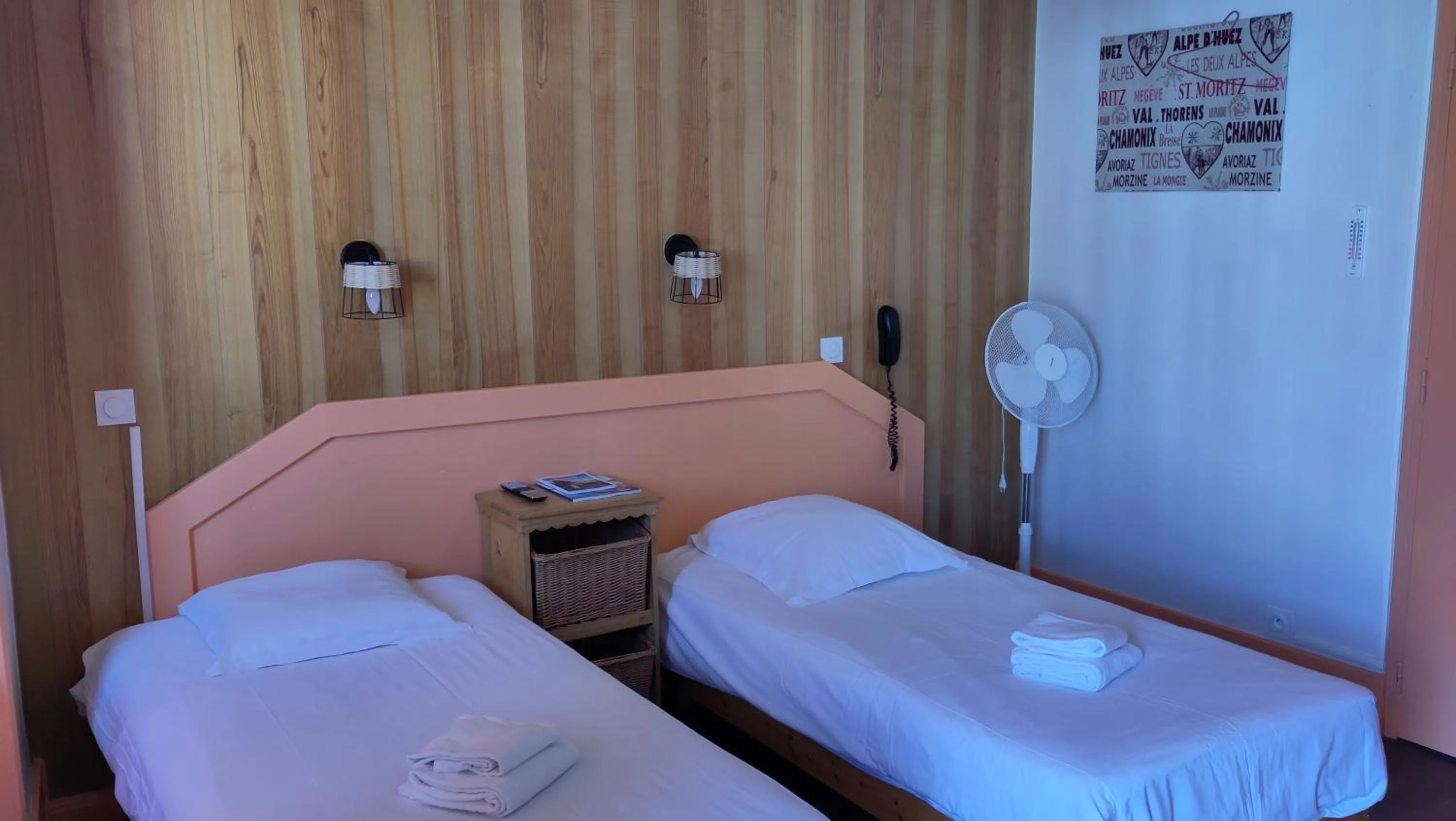 Bed in Hotel Le Colibri