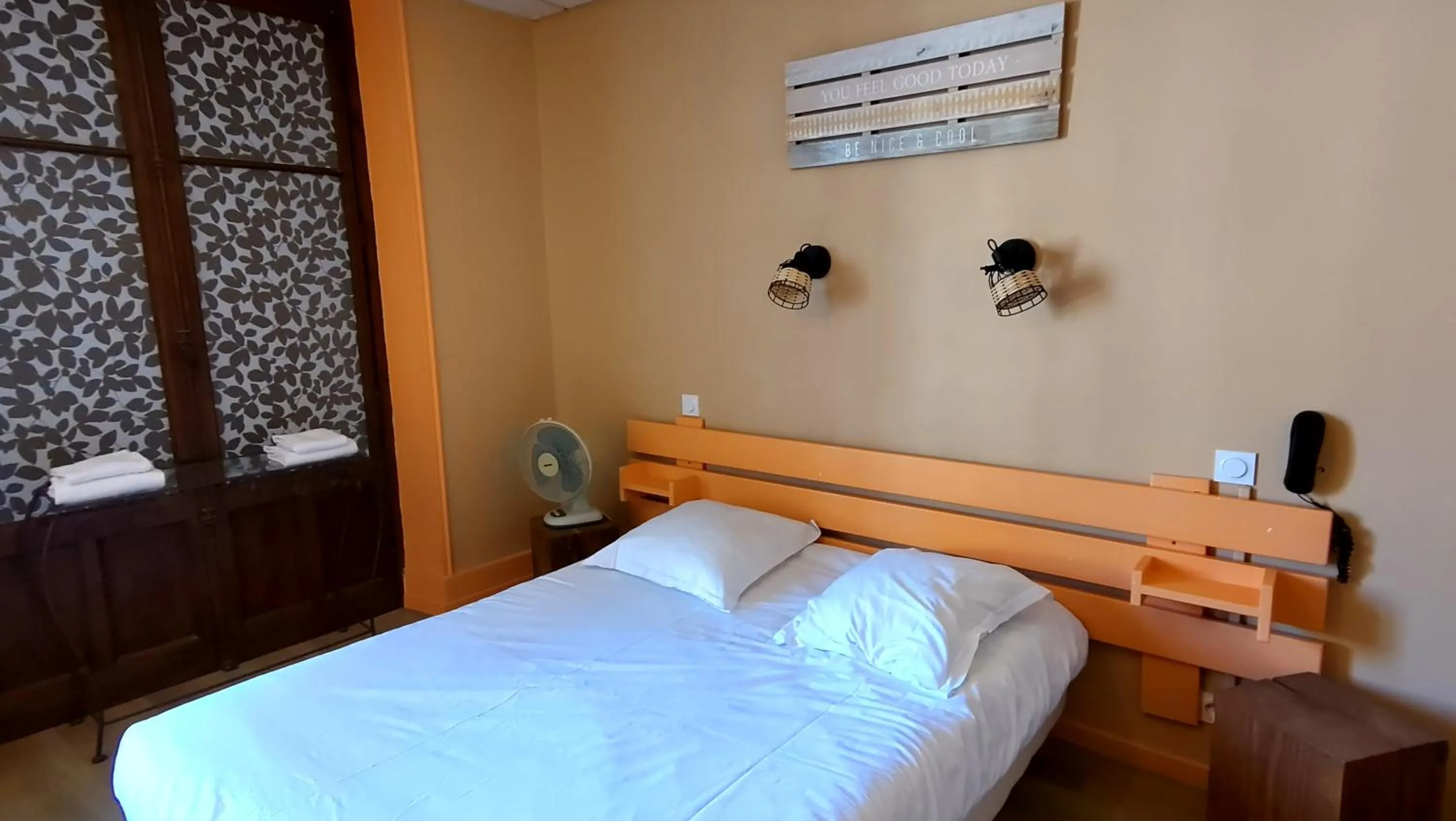 Bed in Hotel Le Colibri