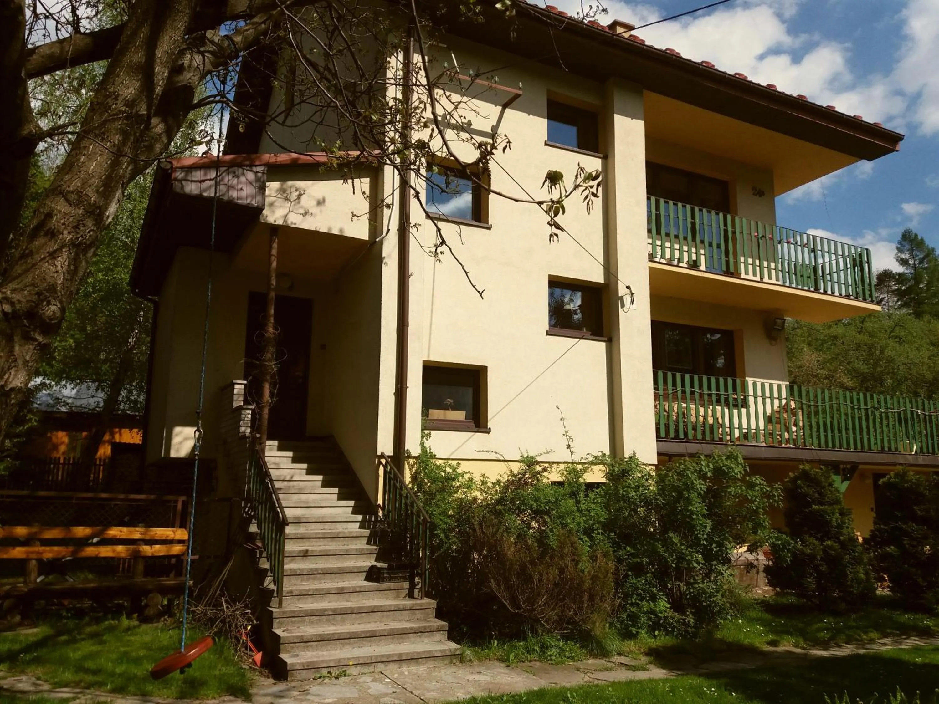 Facade/entrance in Willa Mirabelka