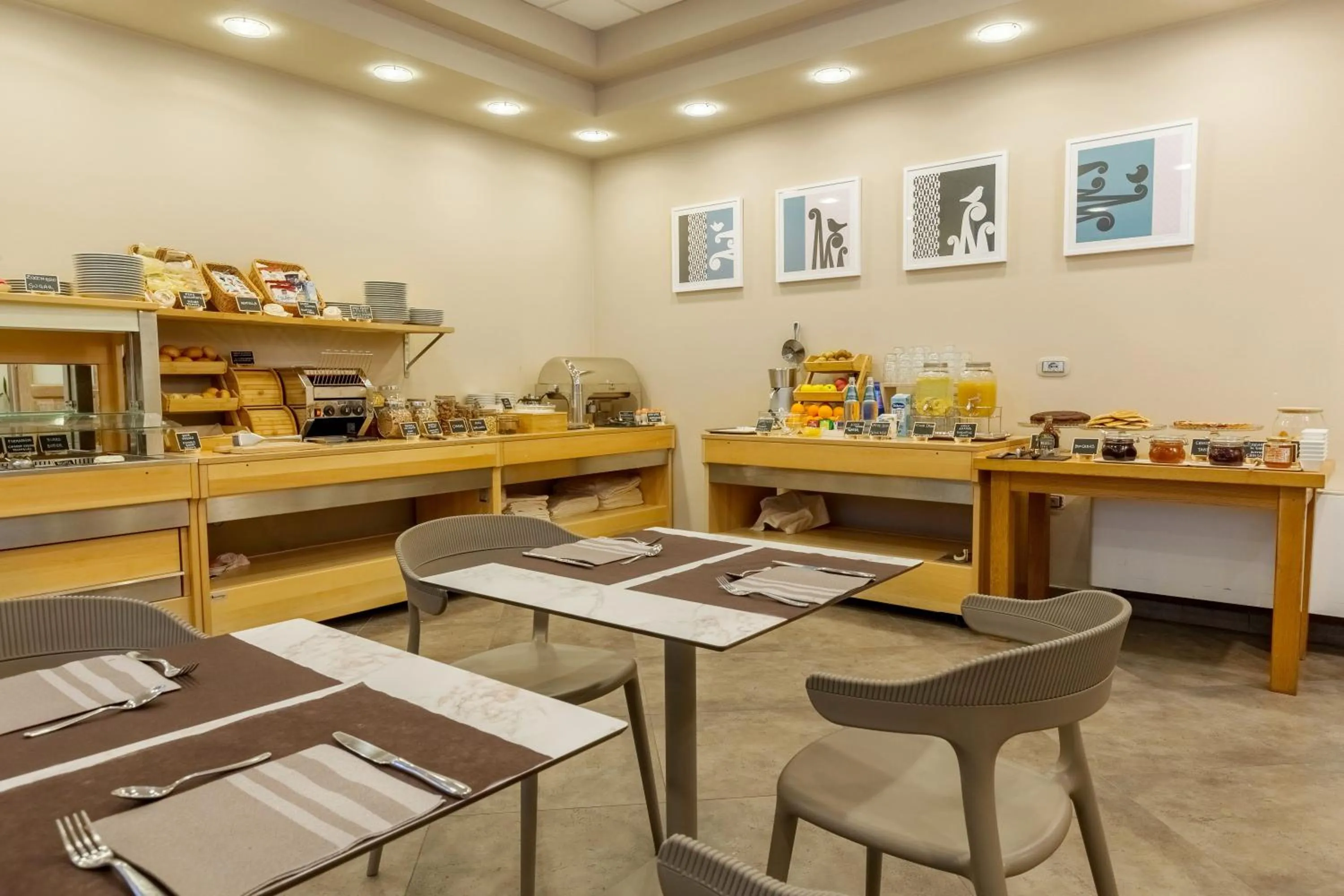 Breakfast in Hotel Domomea