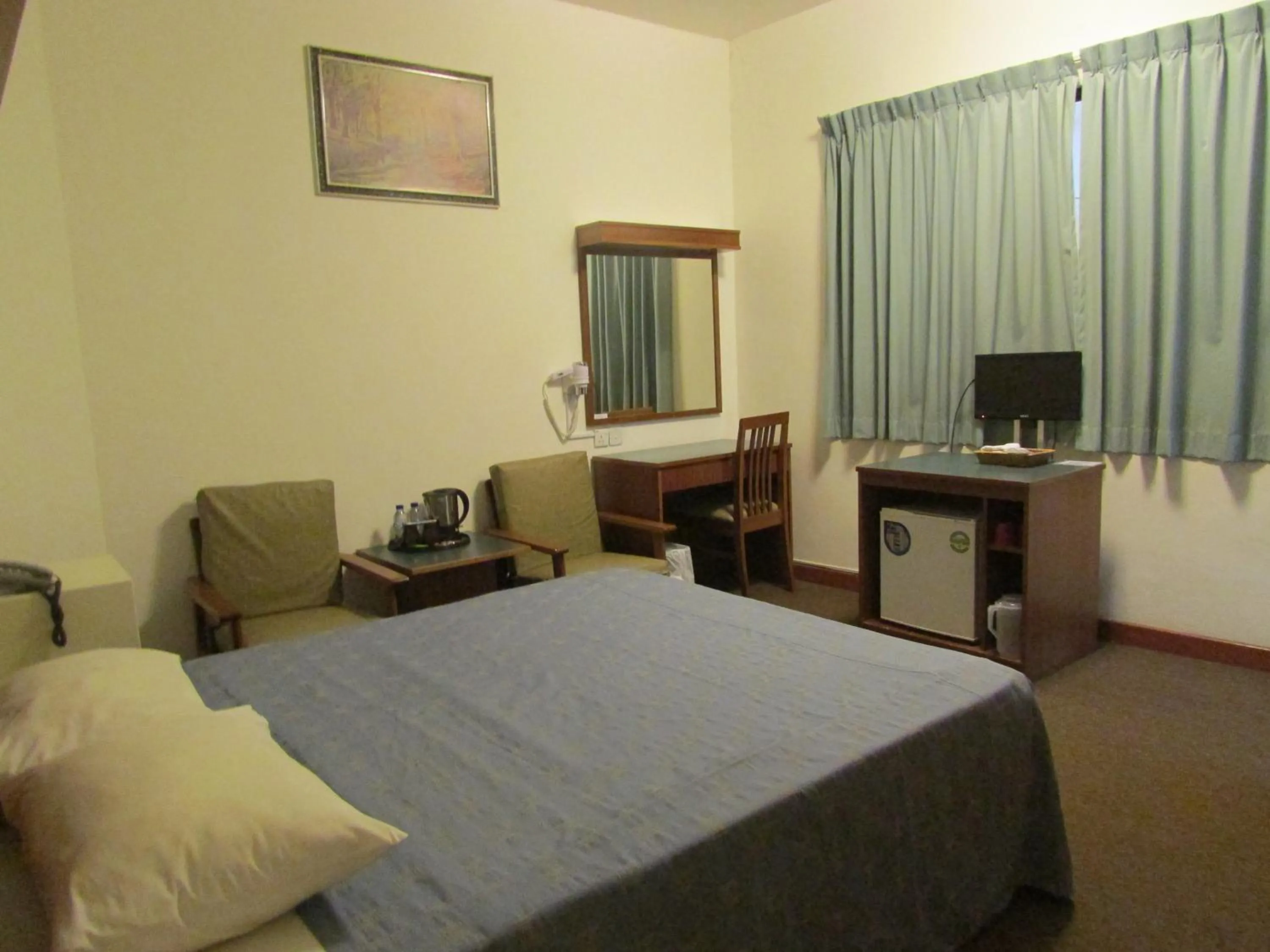 Photo of the whole room, Bed in Hotel Supreme