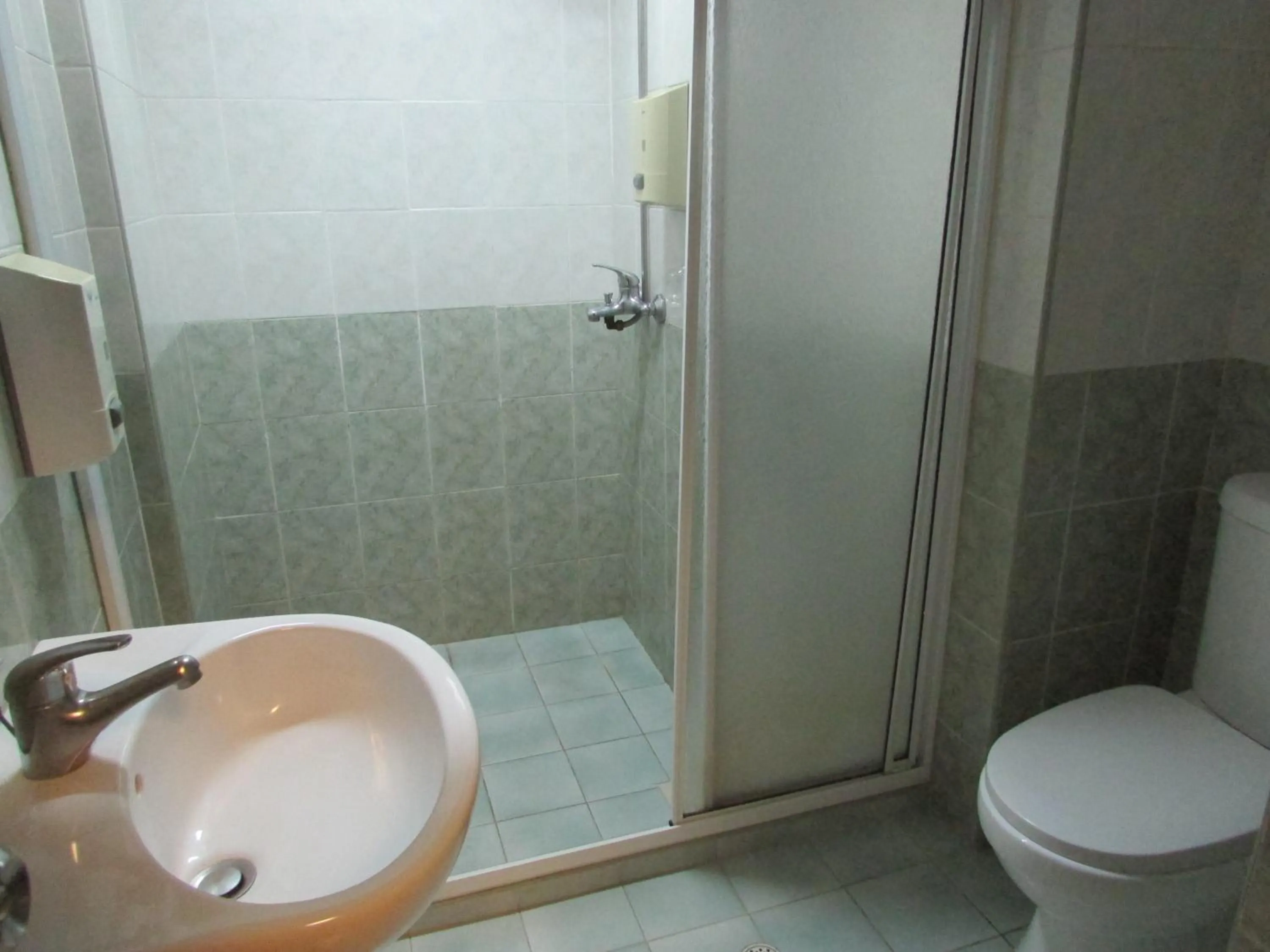 Bathroom in Hotel Supreme