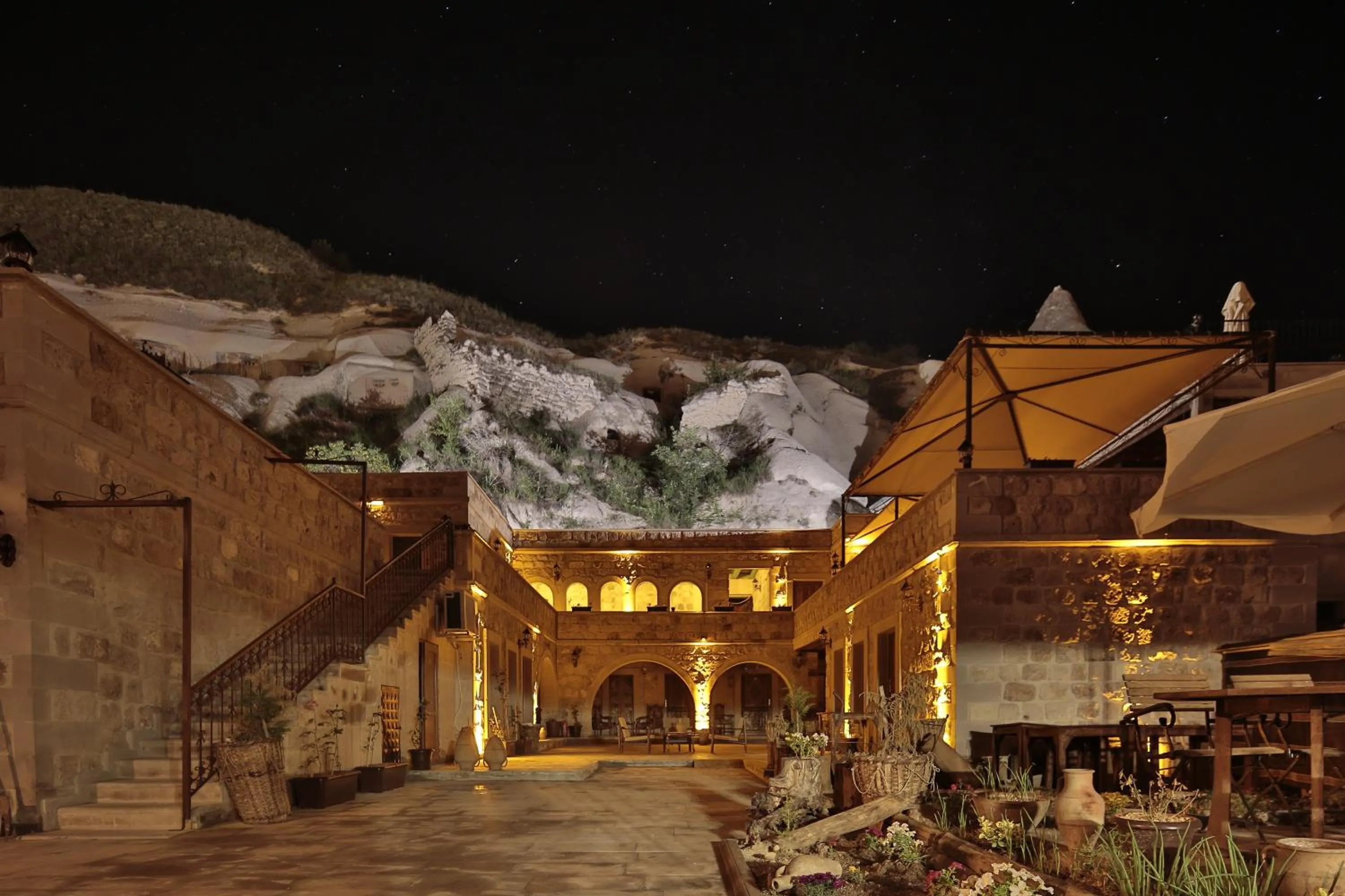 Garden in Guzide Cave Hotel