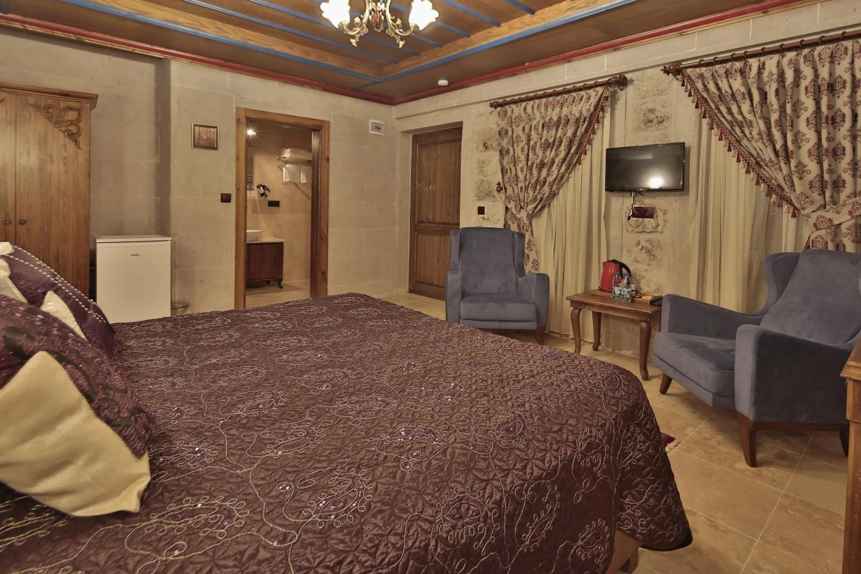 Bed in Guzide Cave Hotel