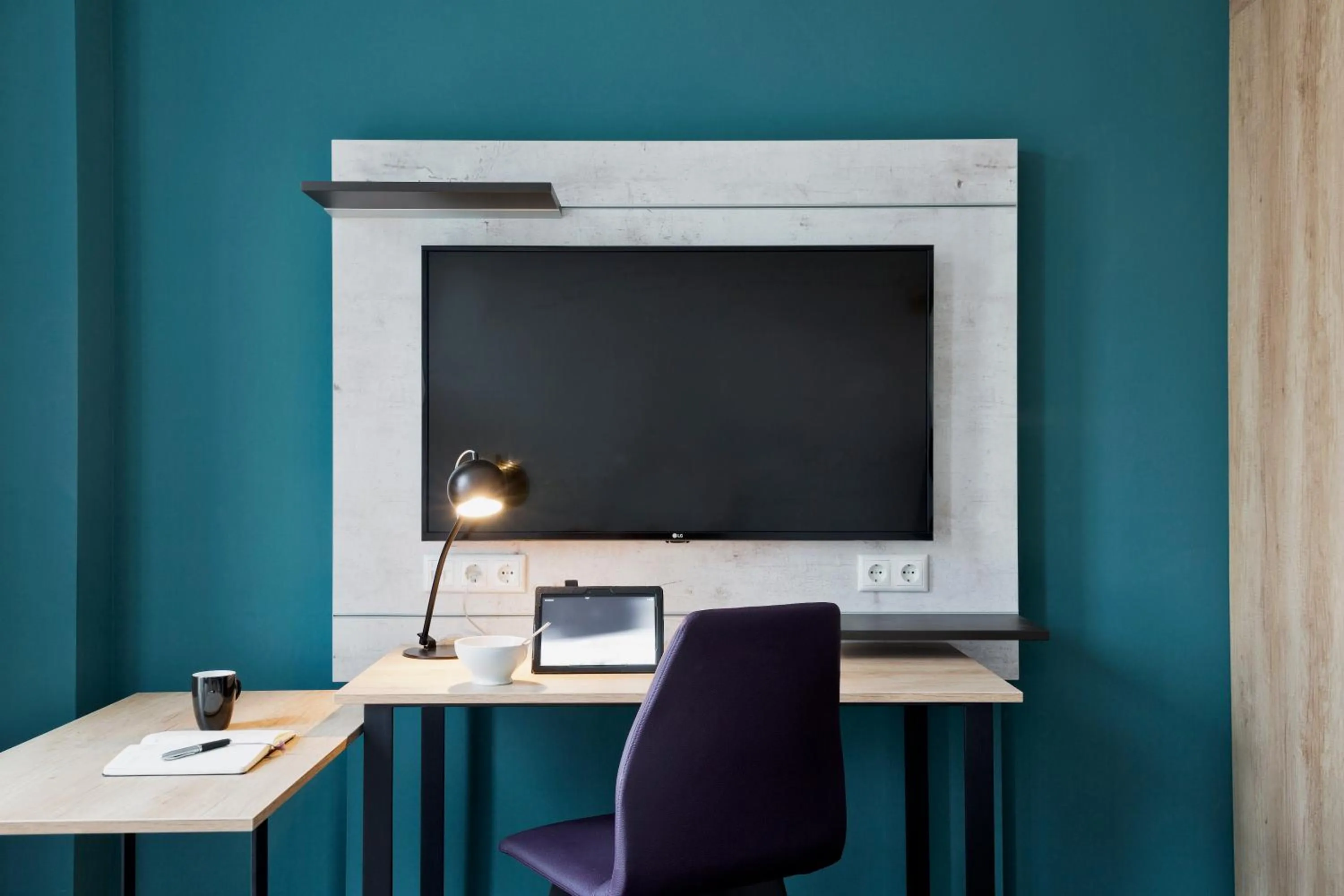 TV and multimedia in Stellaris Apartment Hotel