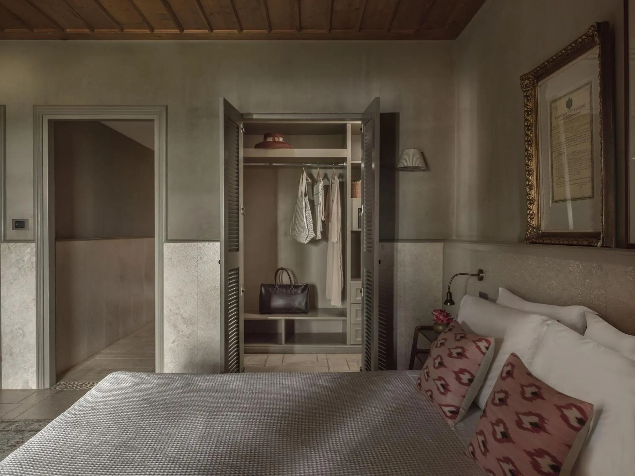 Bedroom, Bed in Kinsterna Hotel