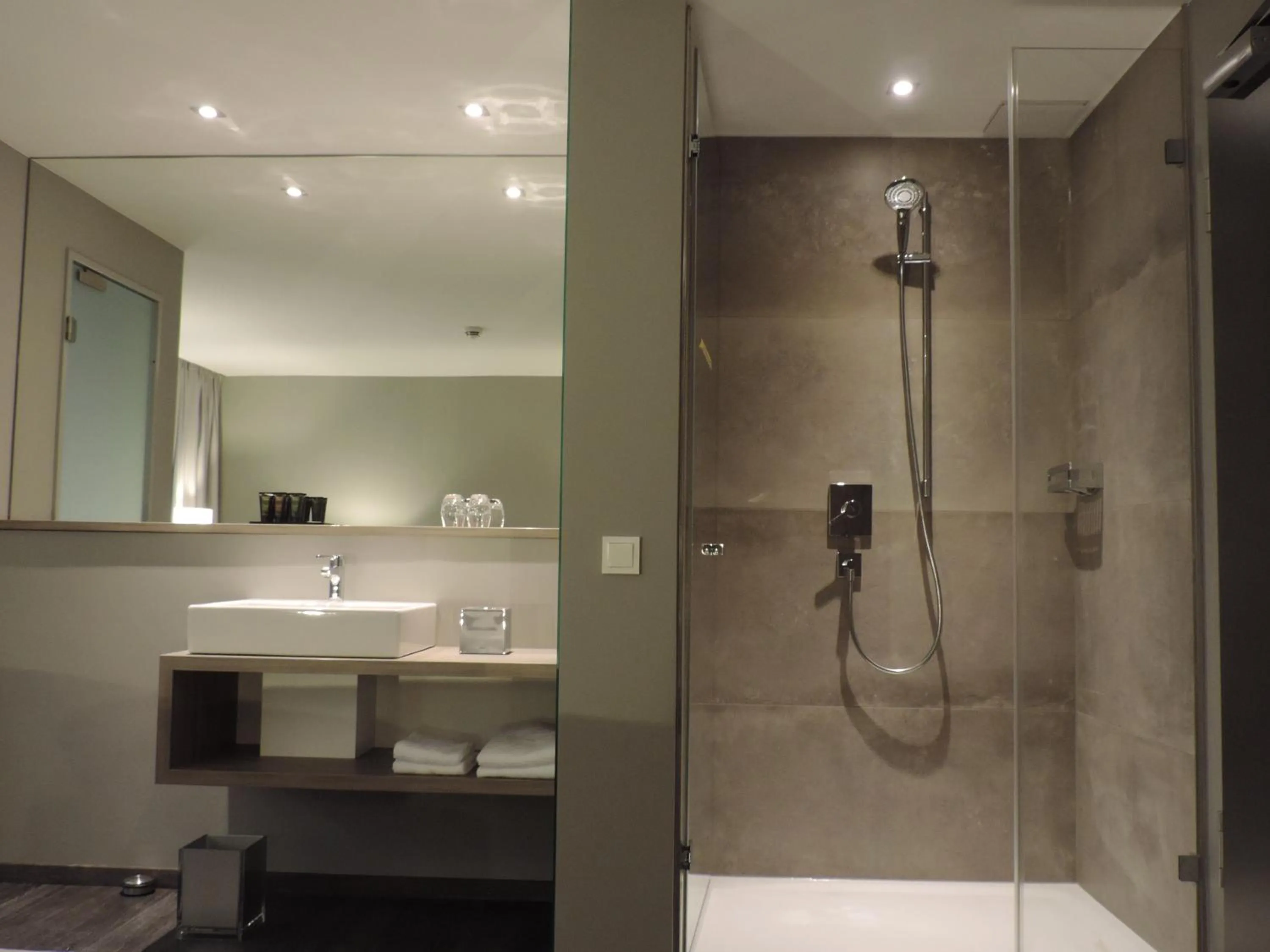 Shower in Gasthaus zum Dörenberg