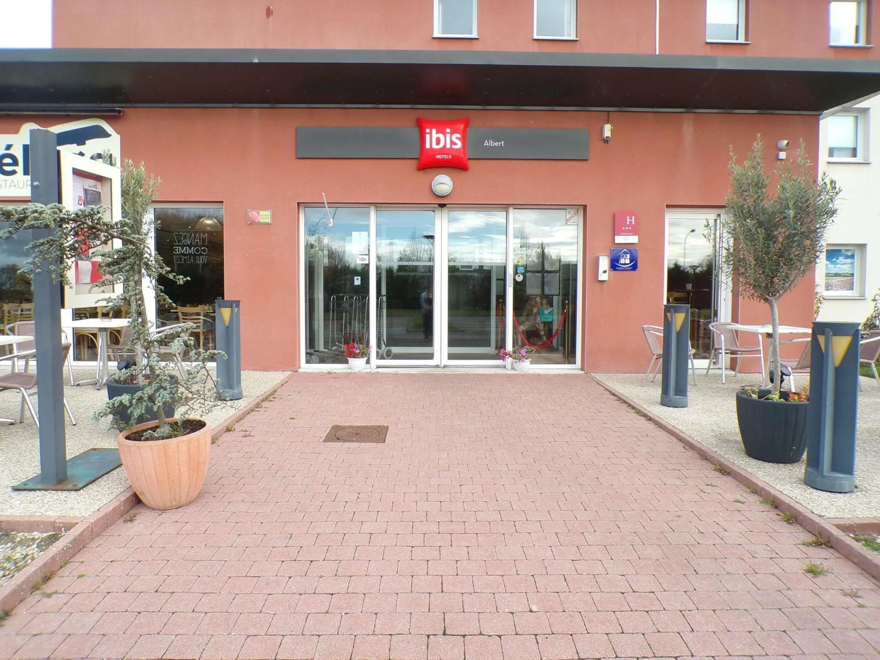 Property building in ibis Albert Pays de Somme