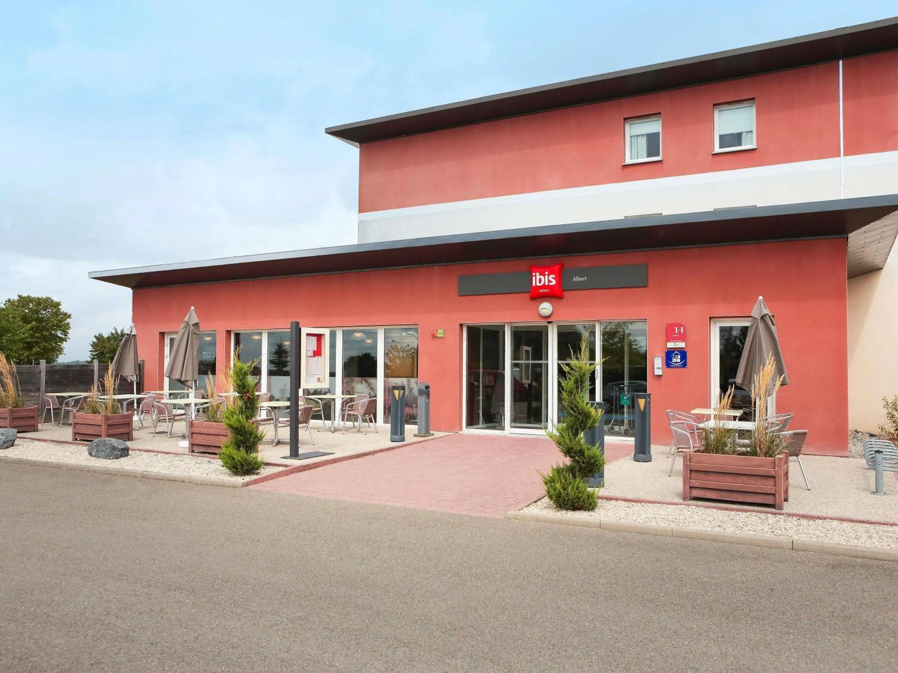Property building in ibis Albert Pays de Somme