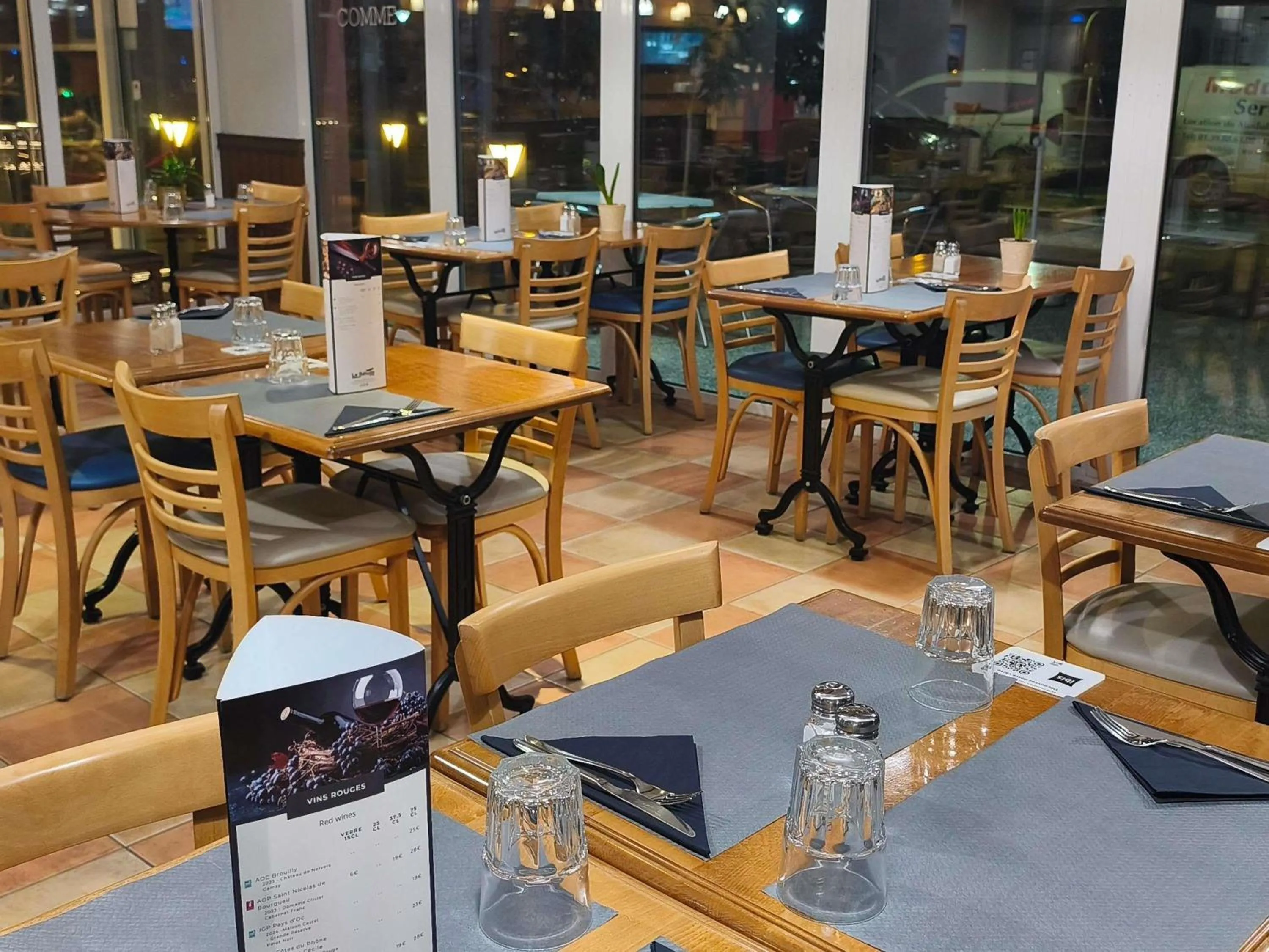 Restaurant/places to eat in ibis Albert Pays de Somme