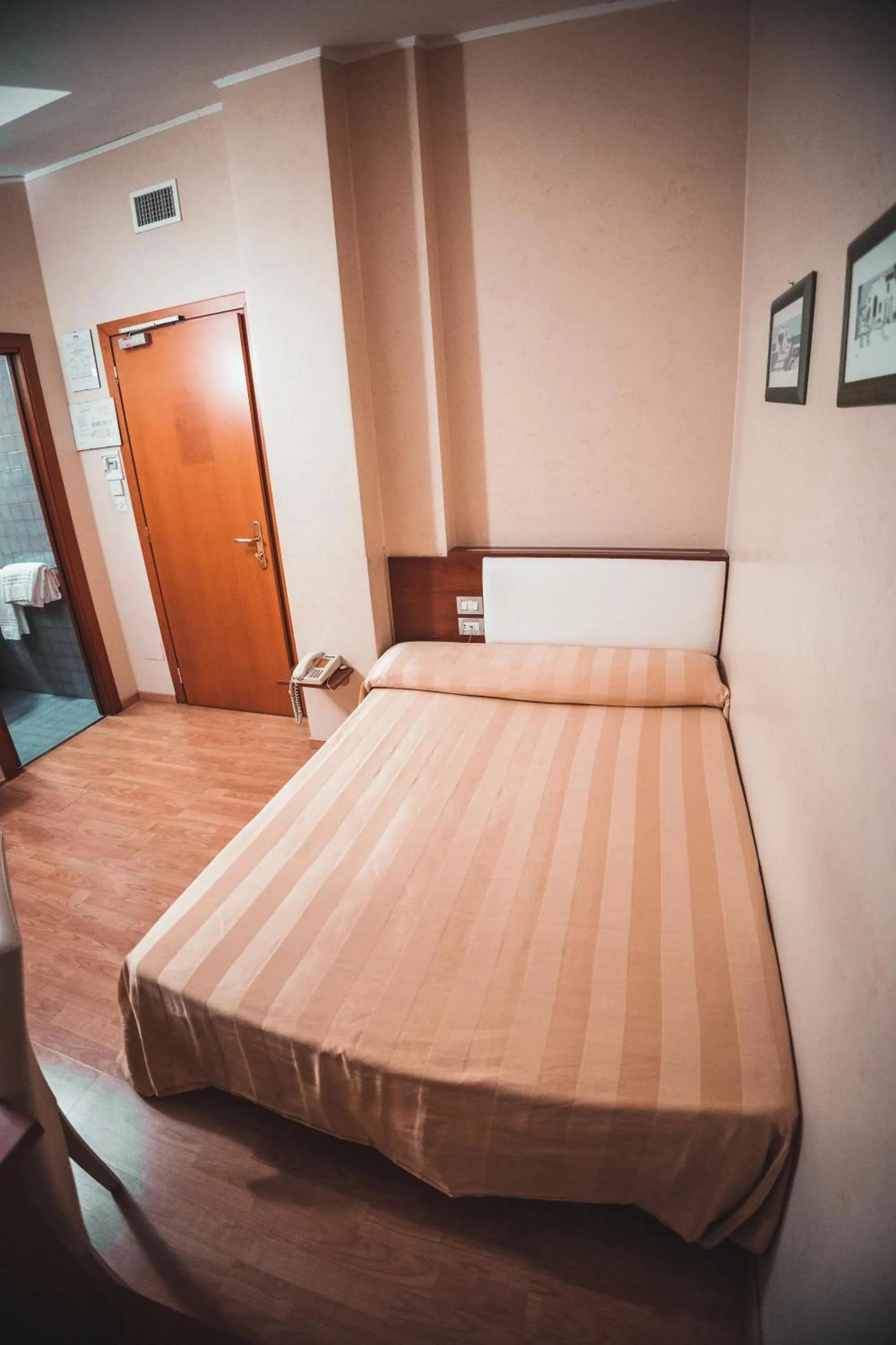 Bedroom, Bed in Hotel Cristoforo Colombo